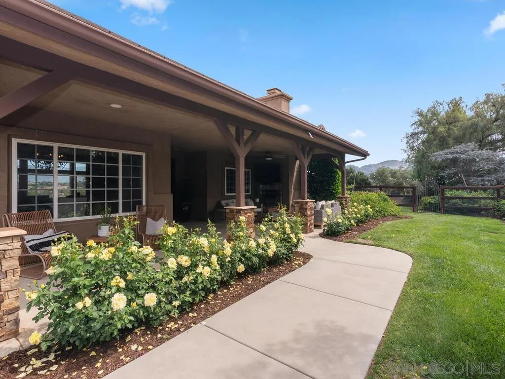 https://cdn.realtyfeed.com/cdn/127/260008318/b6e3de6b99e60816ab9c1aed23106862.webp
