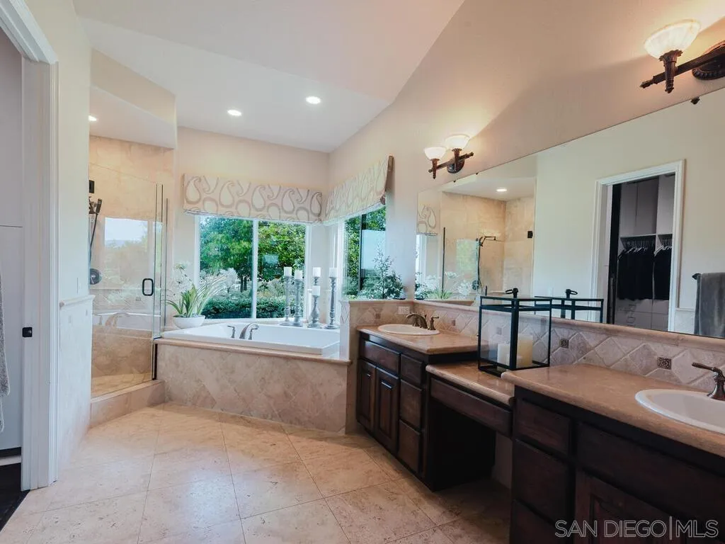 https://cdn.realtyfeed.com/cdn/127/260008318/cc9dac0c8364fb32540ef372fec7ad2d.webp