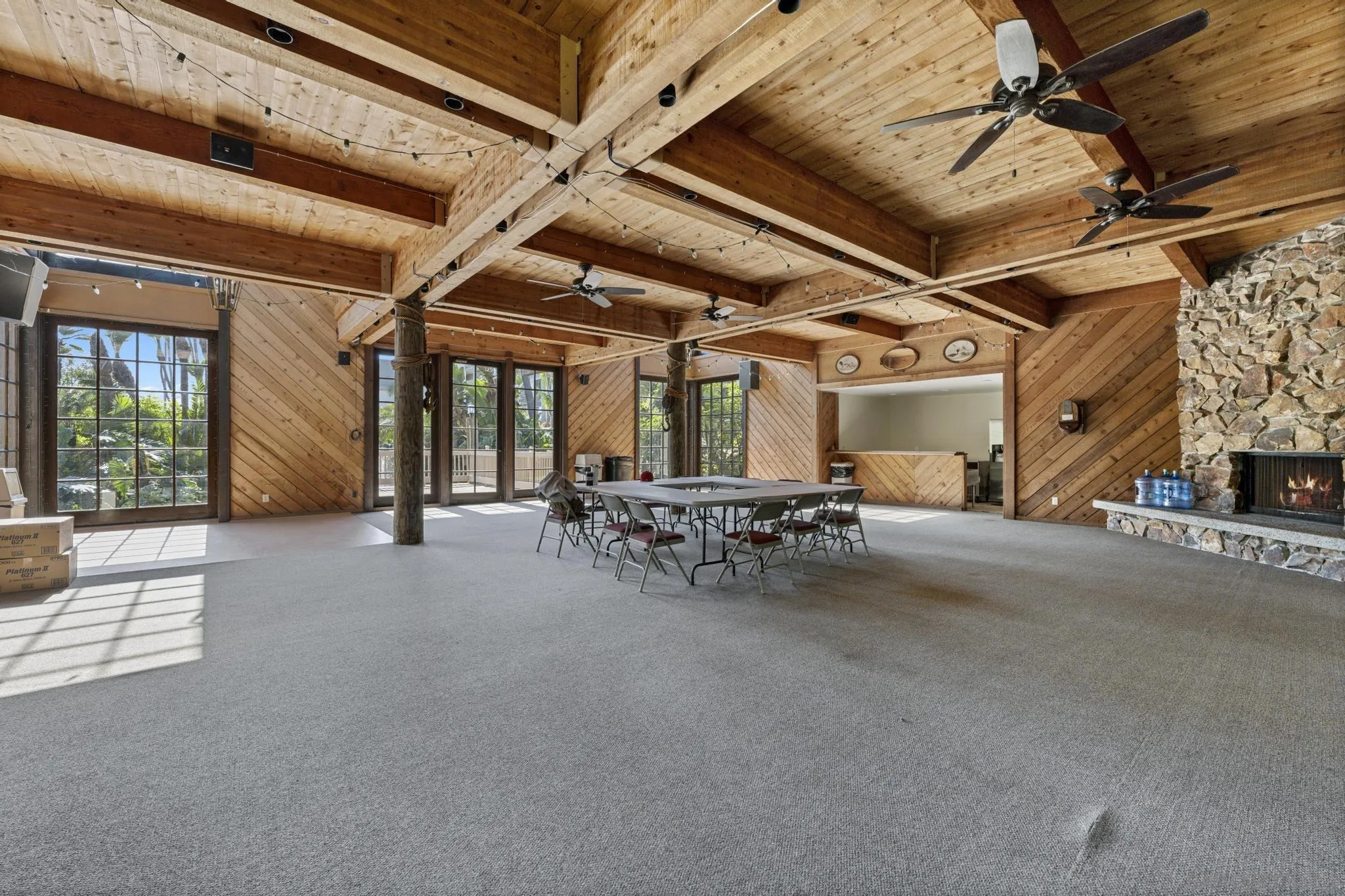 https://cdn.realtyfeed.com/cdn/127/260008320/7aae29e72c4d6cebc464cf92a493af39.webp