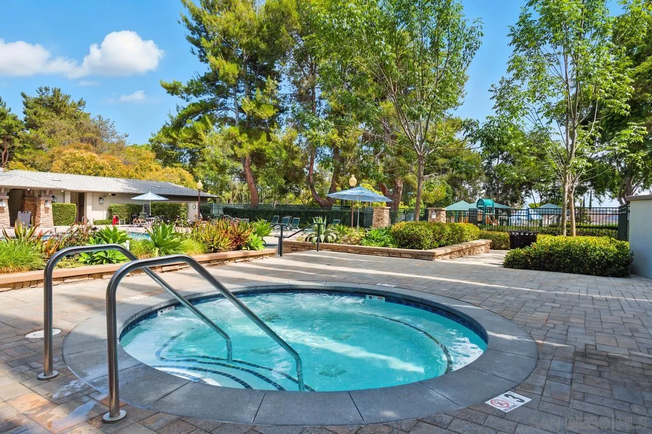 Photo #52: 260008328 Listing: Photo #52