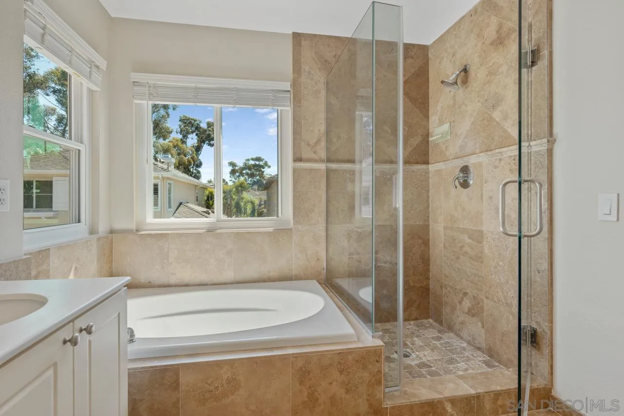 Photo #28: 260008328 Listing: Photo #28