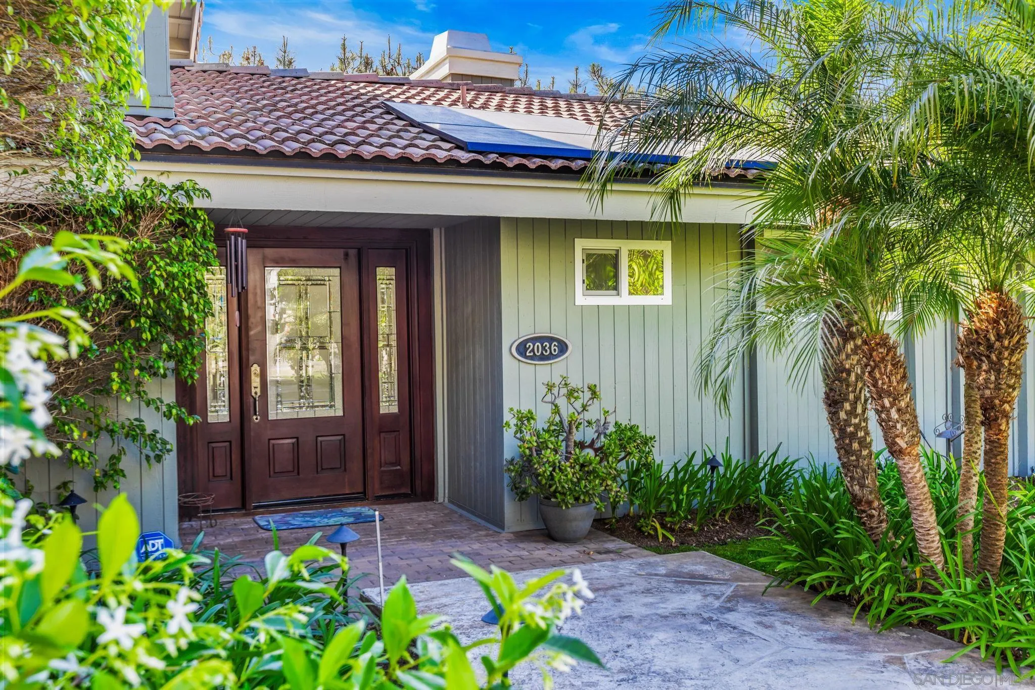 https://cdn.realtyfeed.com/cdn/127/260008329/650d64047bf67167d0829e661182c60a.webp