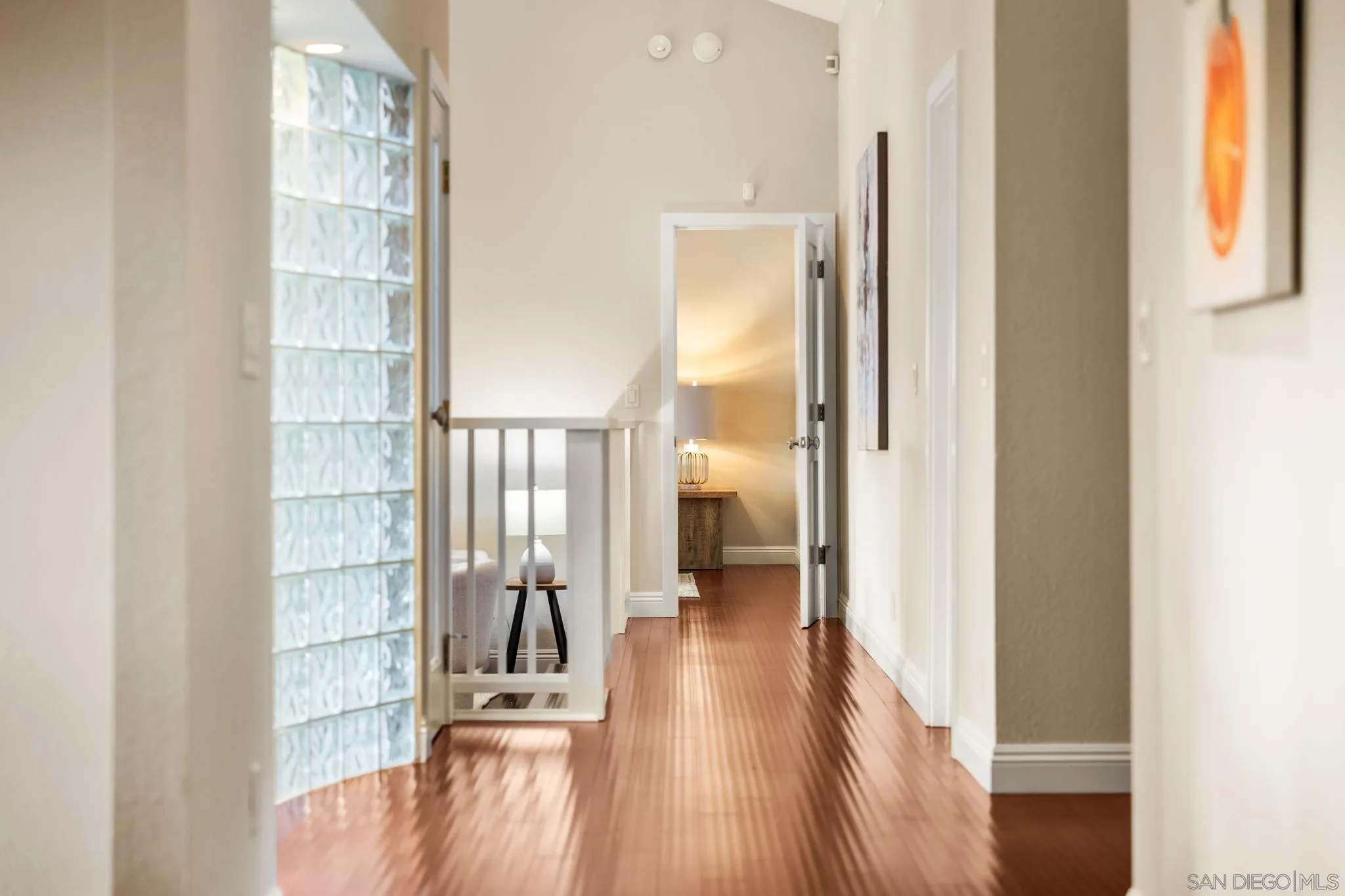 https://cdn.realtyfeed.com/cdn/127/260008329/83f1a9b4f76c5ac647f3a783ba0c14bf.webp