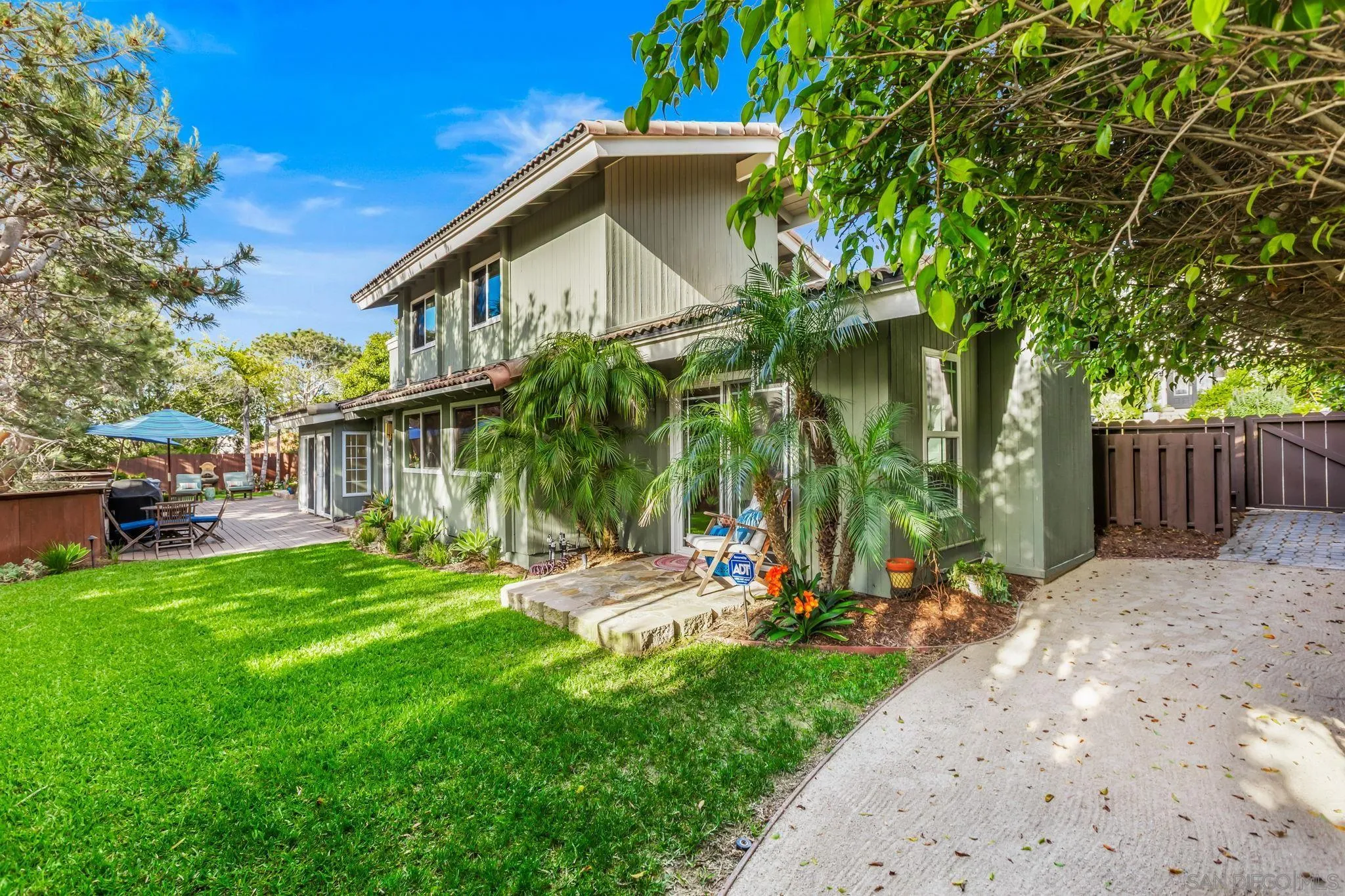 https://cdn.realtyfeed.com/cdn/127/260008329/bd432108096079ca55a5c77a24a026c7.webp
