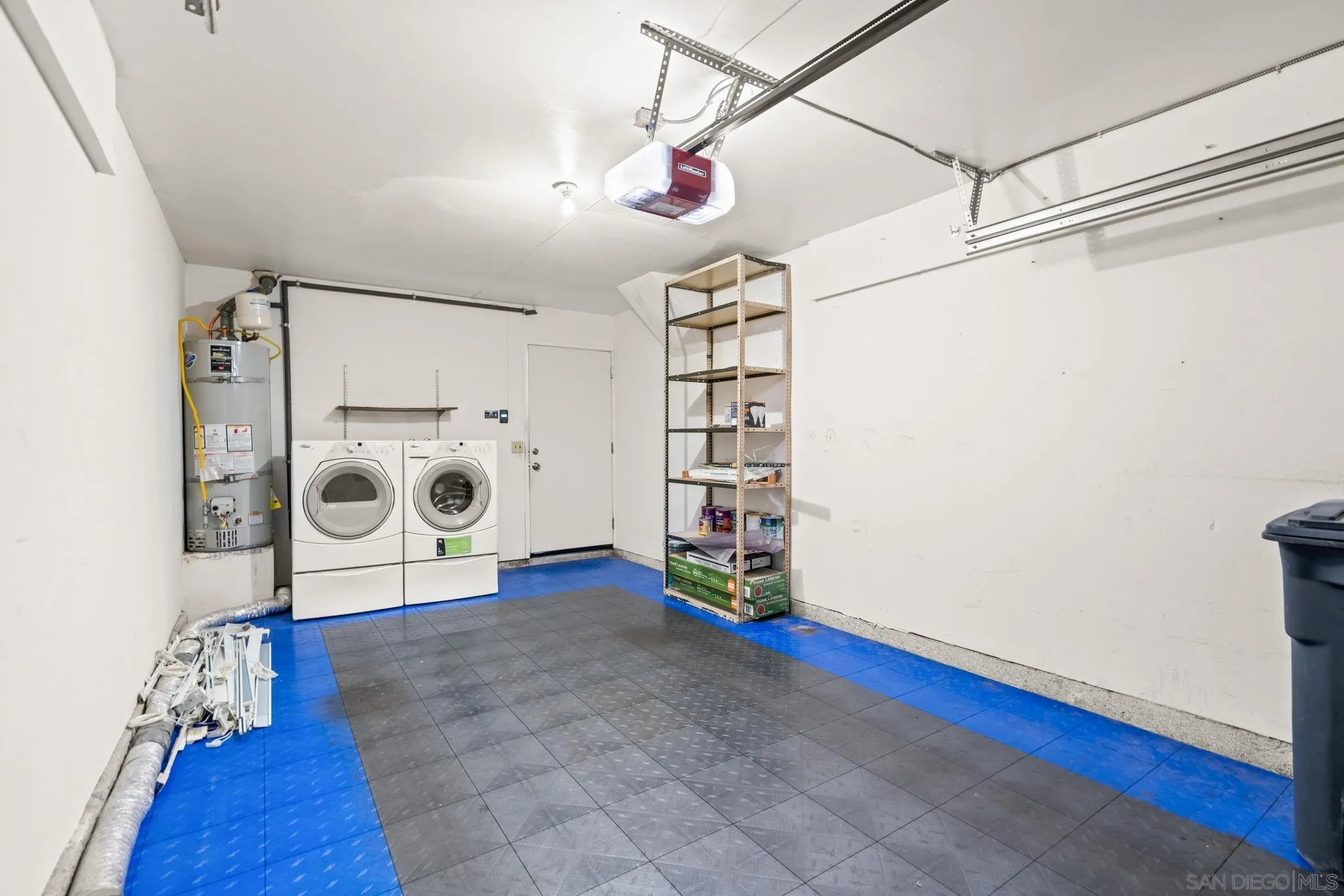 https://cdn.realtyfeed.com/cdn/127/260008334/272a7d391b5ce0f44ca6657a152571ea.webp