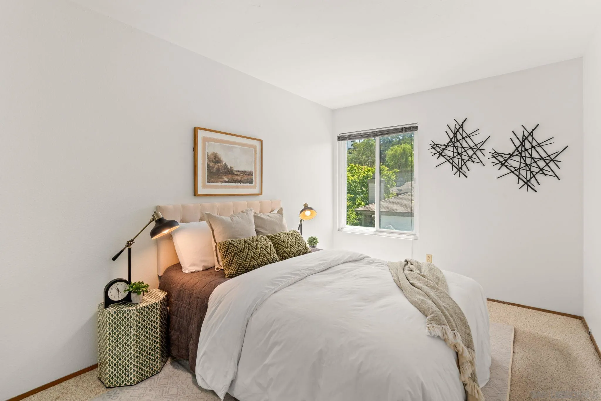 https://cdn.realtyfeed.com/cdn/127/260008334/4d36cc343fc269a7eb8b2fb1b2523002.webp