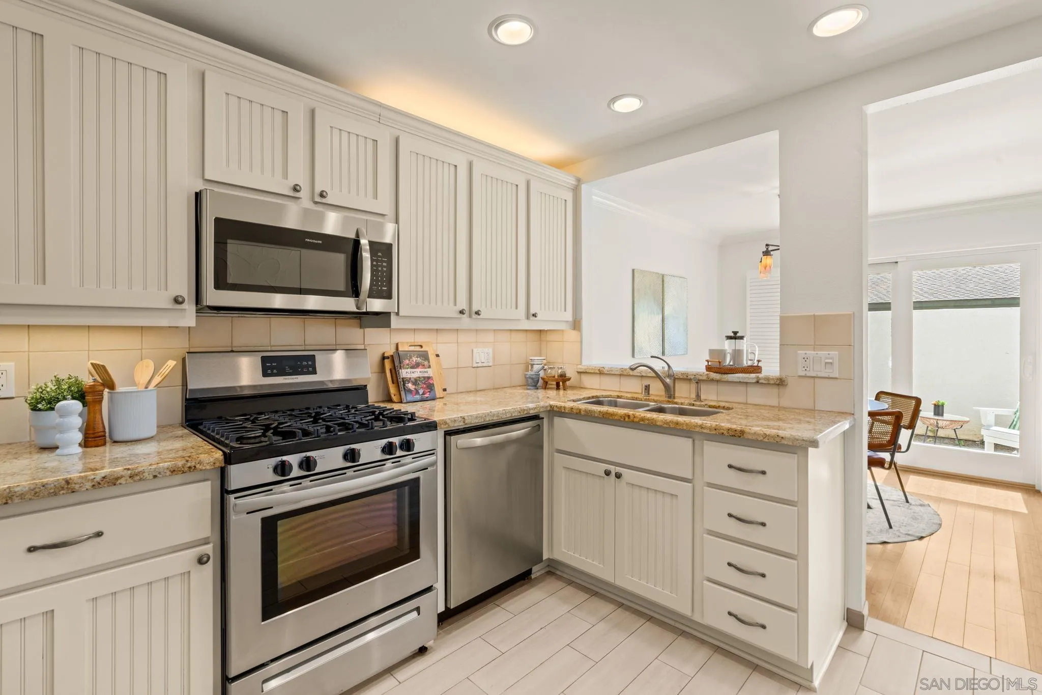 https://cdn.realtyfeed.com/cdn/127/260008334/b515c63d5e723916741a9eac88e31be3.webp