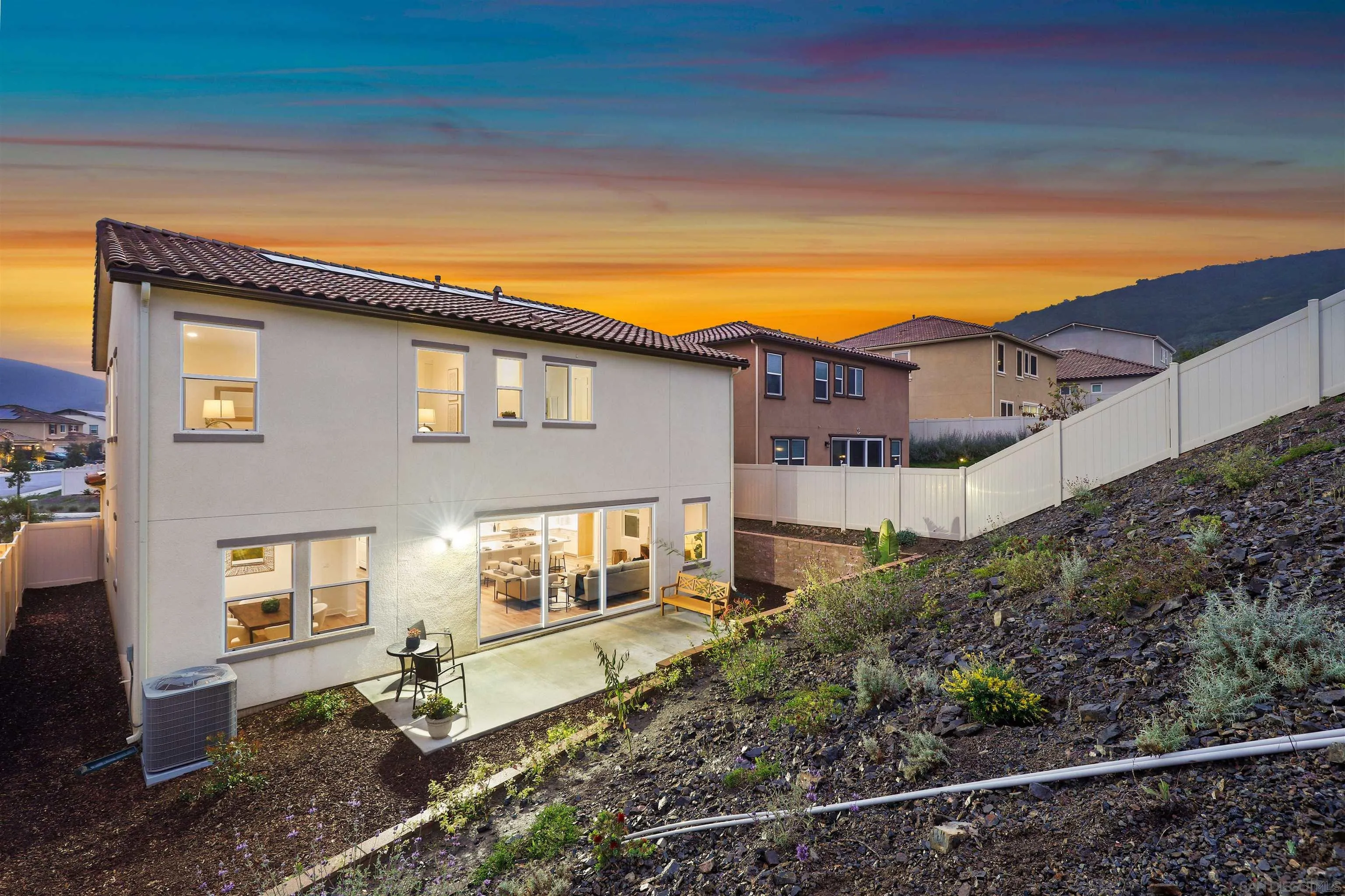 https://cdn.realtyfeed.com/cdn/127/260008335/4353b0fc4574efecf52e20c52299cf88.webp