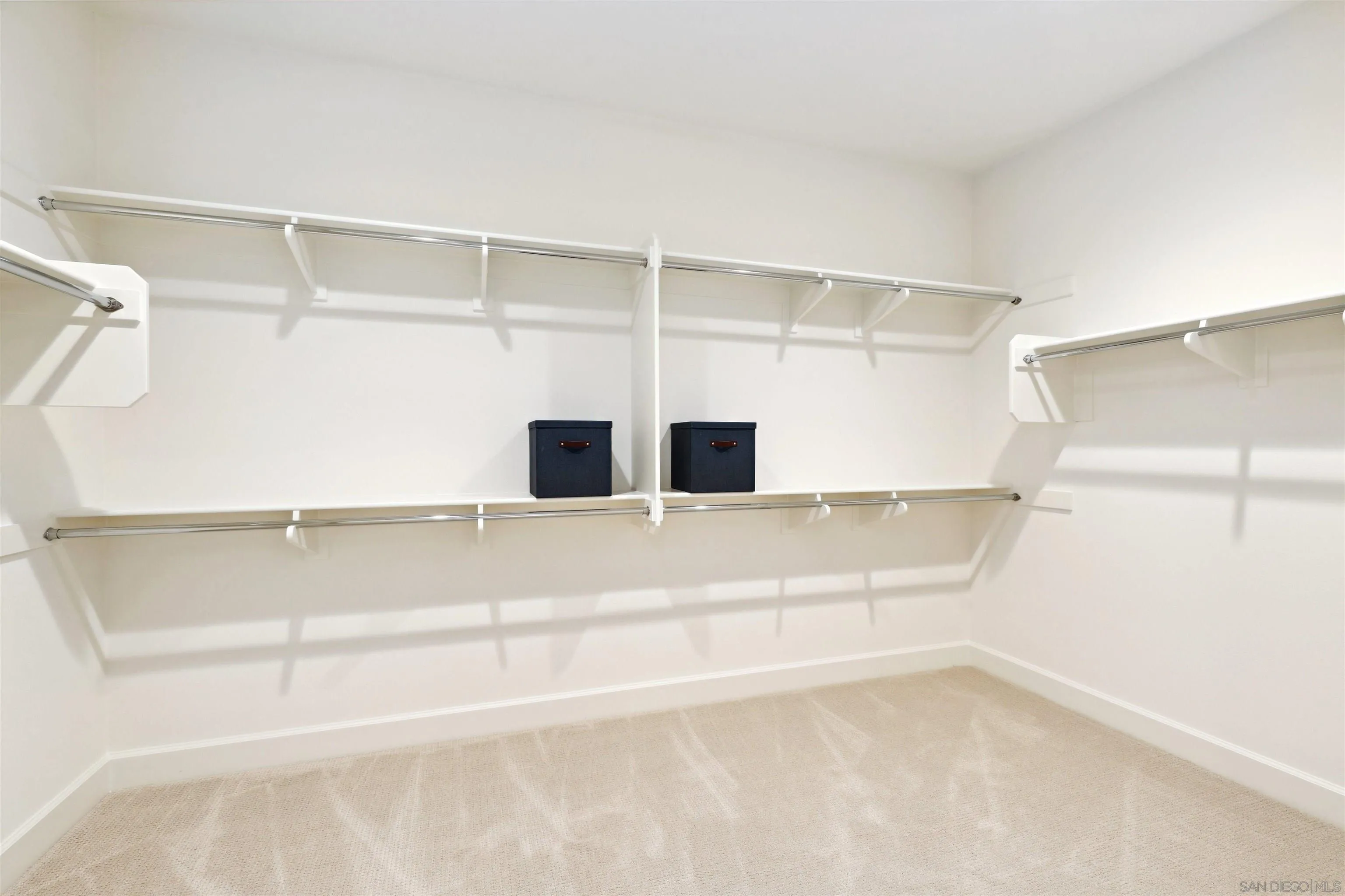 https://cdn.realtyfeed.com/cdn/127/260008335/775bc79d19c9f3f7e5438b4c34d5f03e.webp