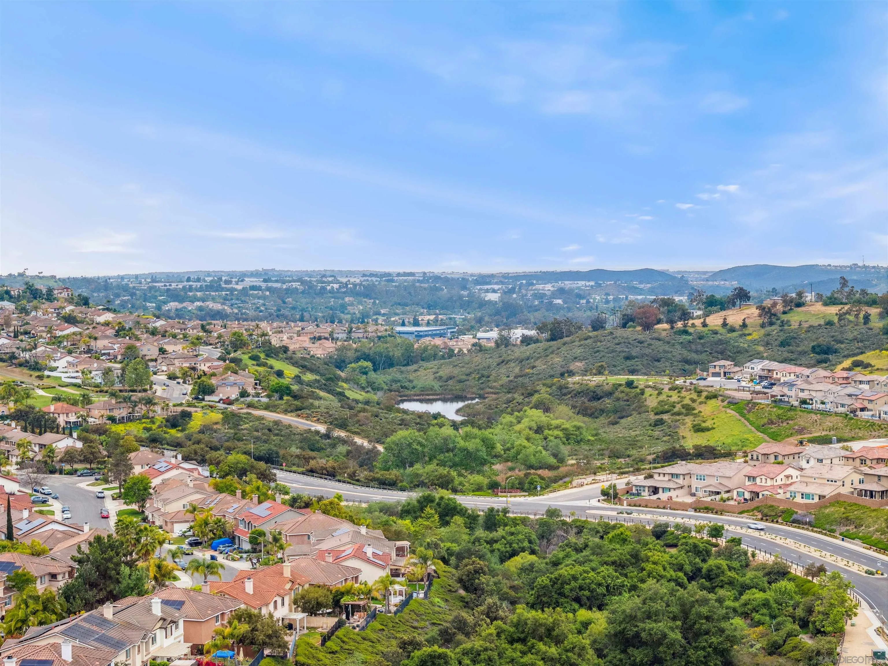 https://cdn.realtyfeed.com/cdn/127/260008335/8423c02f86bf08a1246104f97fd8e773.webp