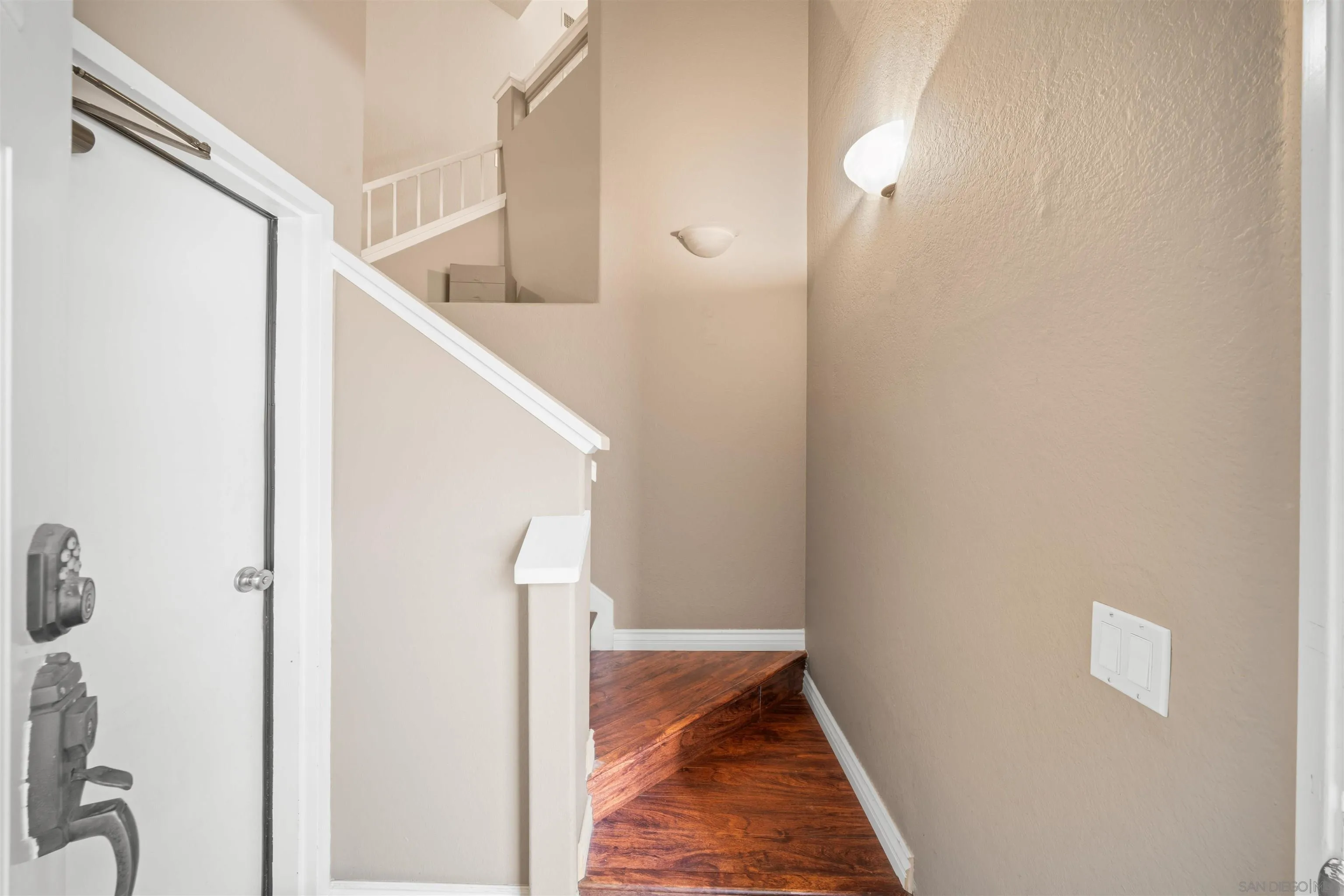 Photo #4: 260008337 Listing: Photo #4