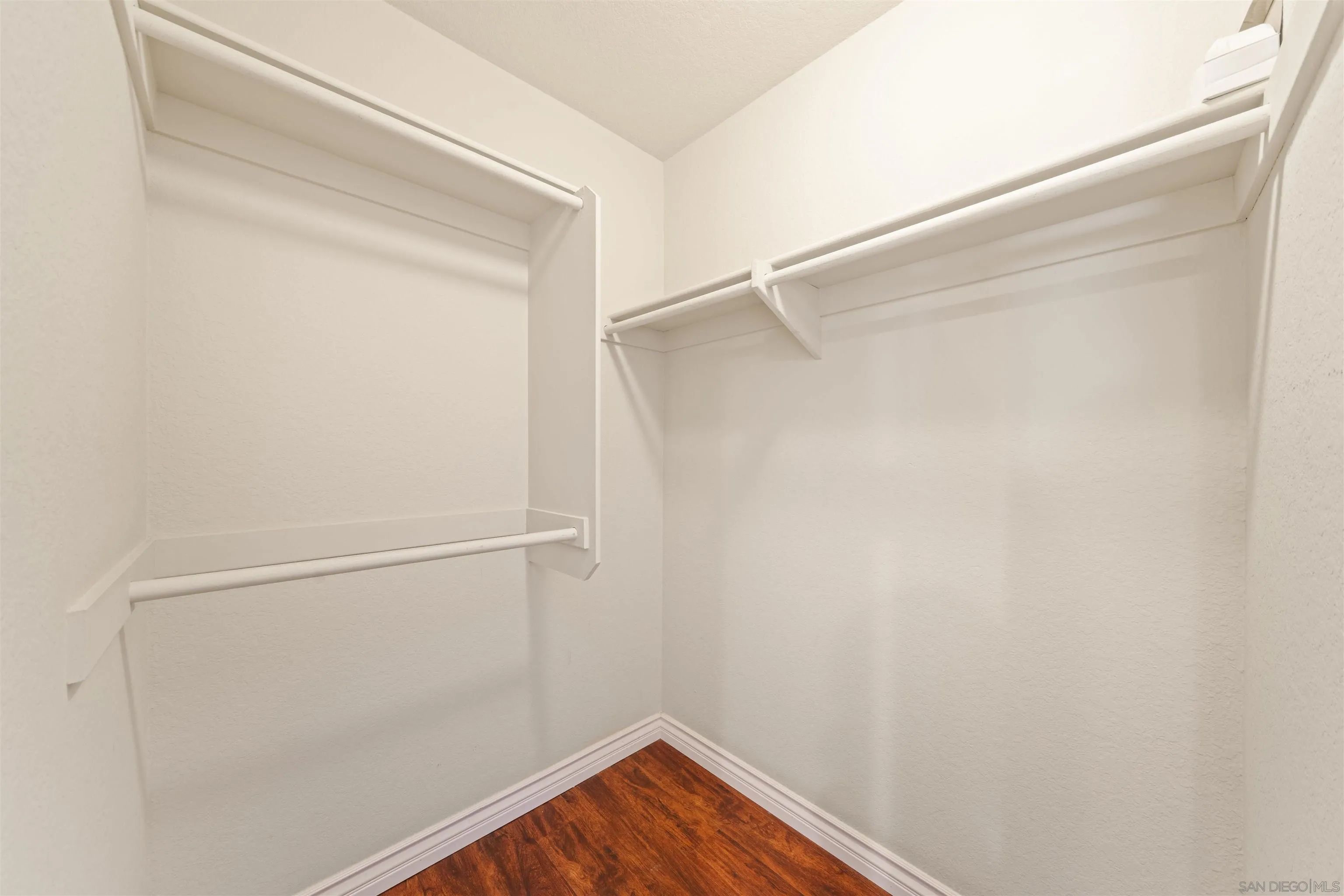 Photo #25: 260008337 Listing: Photo #25