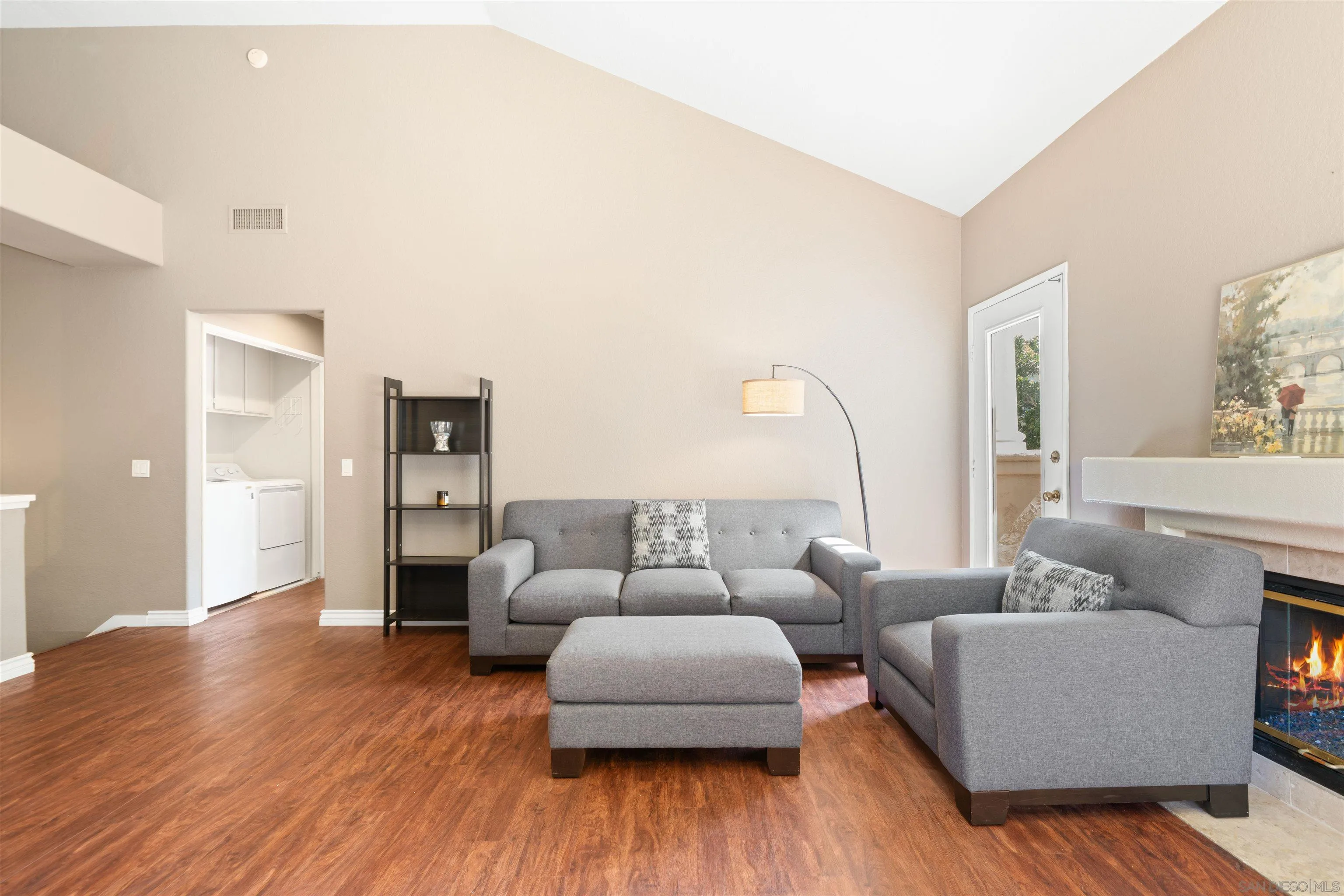 Photo #7: 260008337 Listing: Photo #7