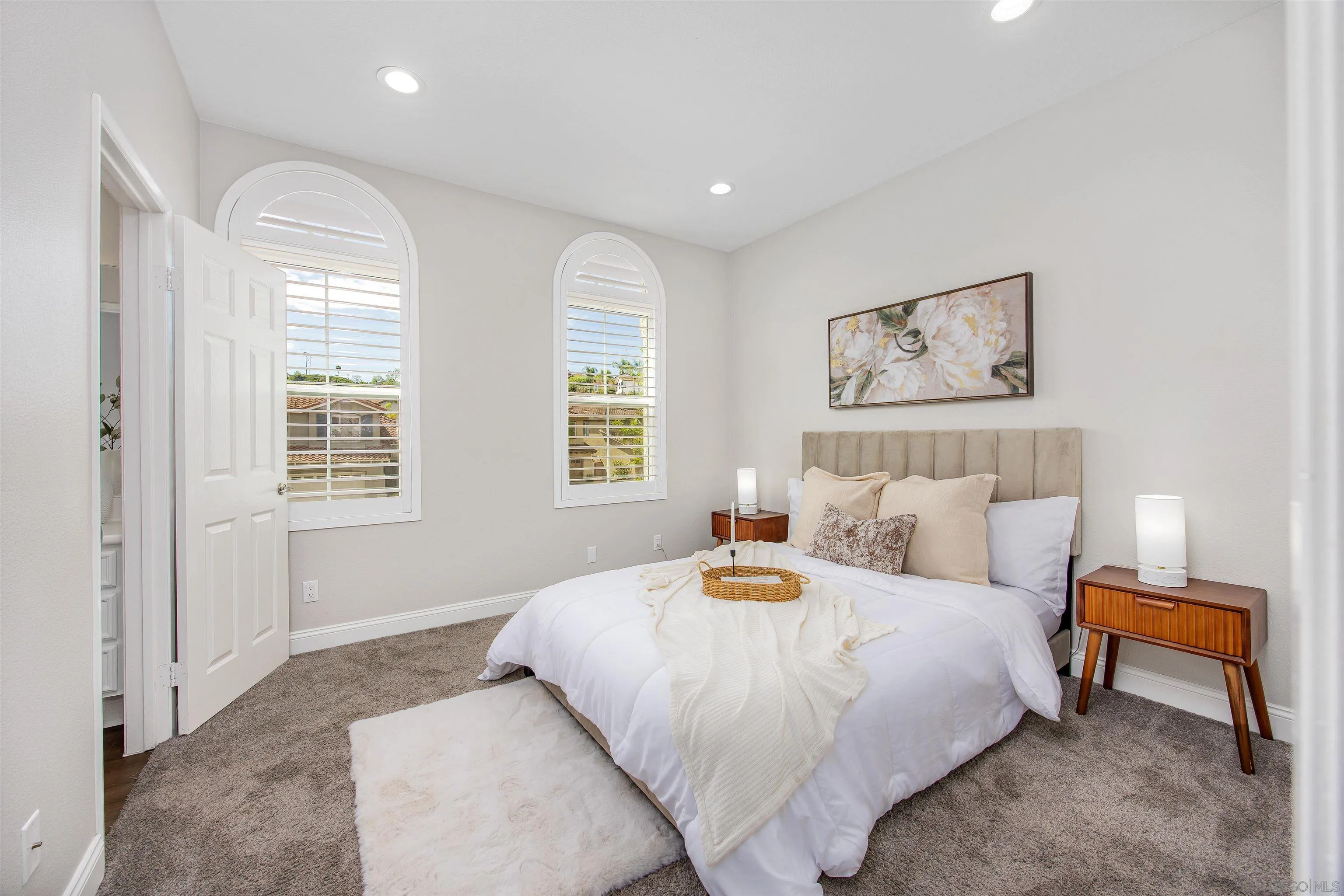 https://cdn.realtyfeed.com/cdn/127/260008344/7f4b1d5a8847ac61f4f03eaef12c4770.webp