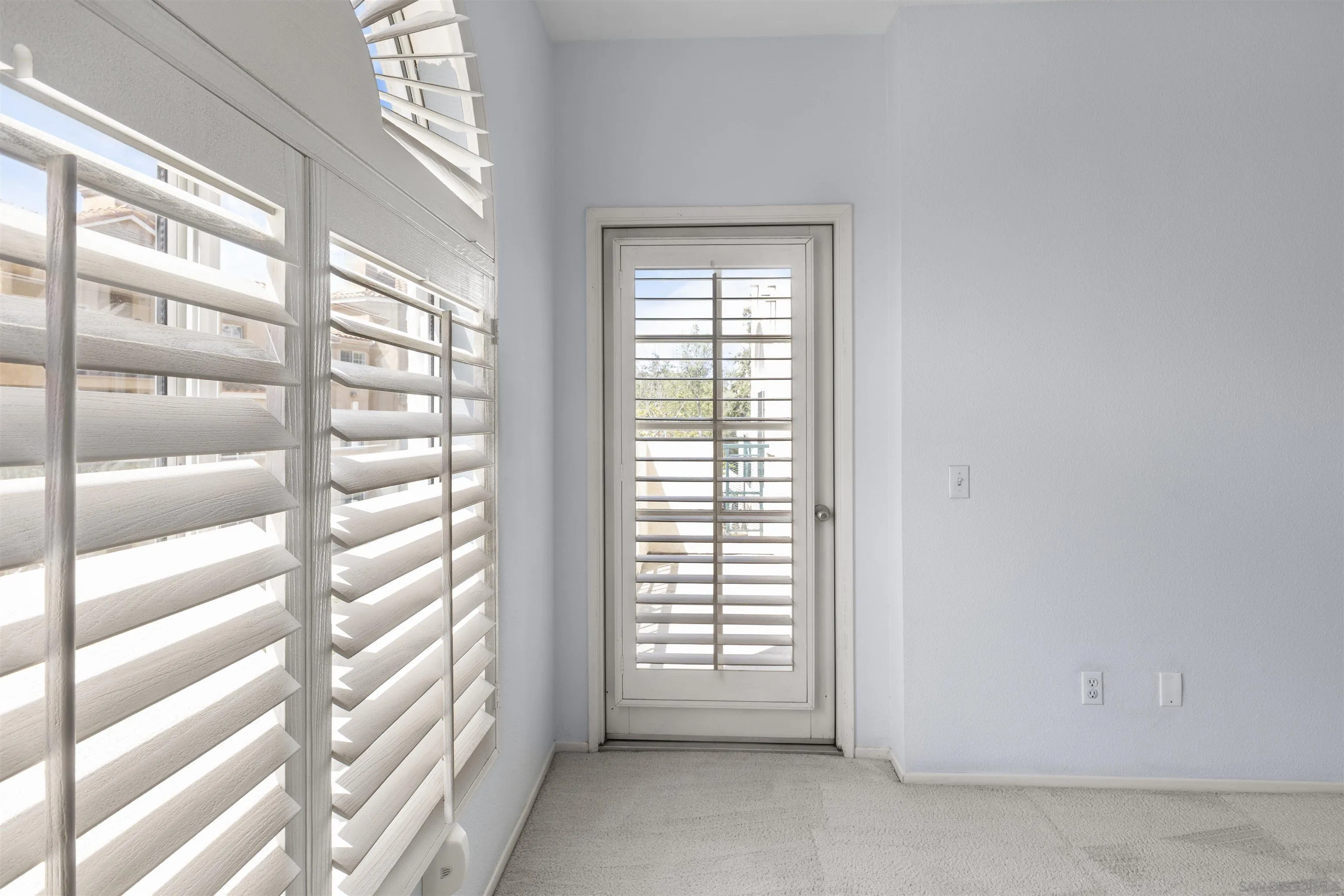 Photo #27: 260008345 Listing: Photo #27