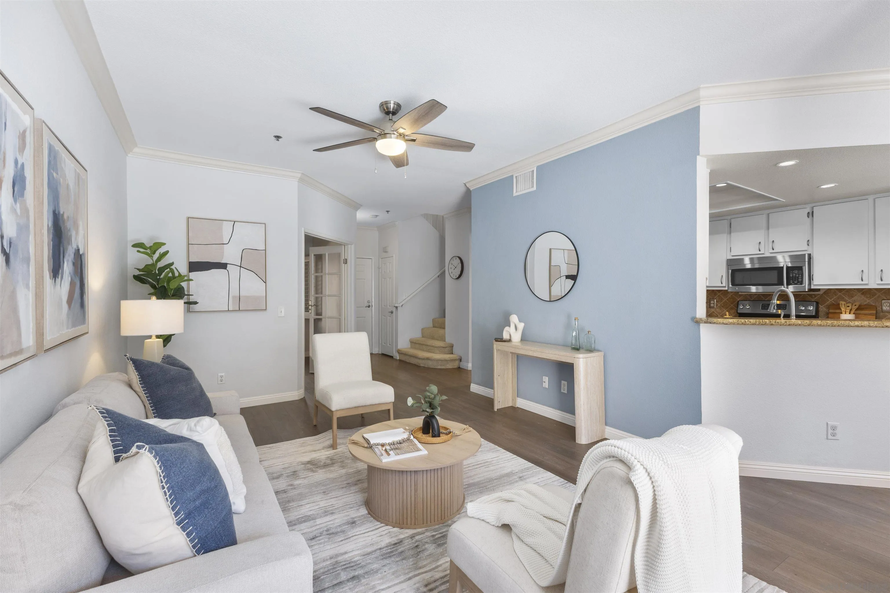 Photo #11: 260008345 Listing: Photo #11