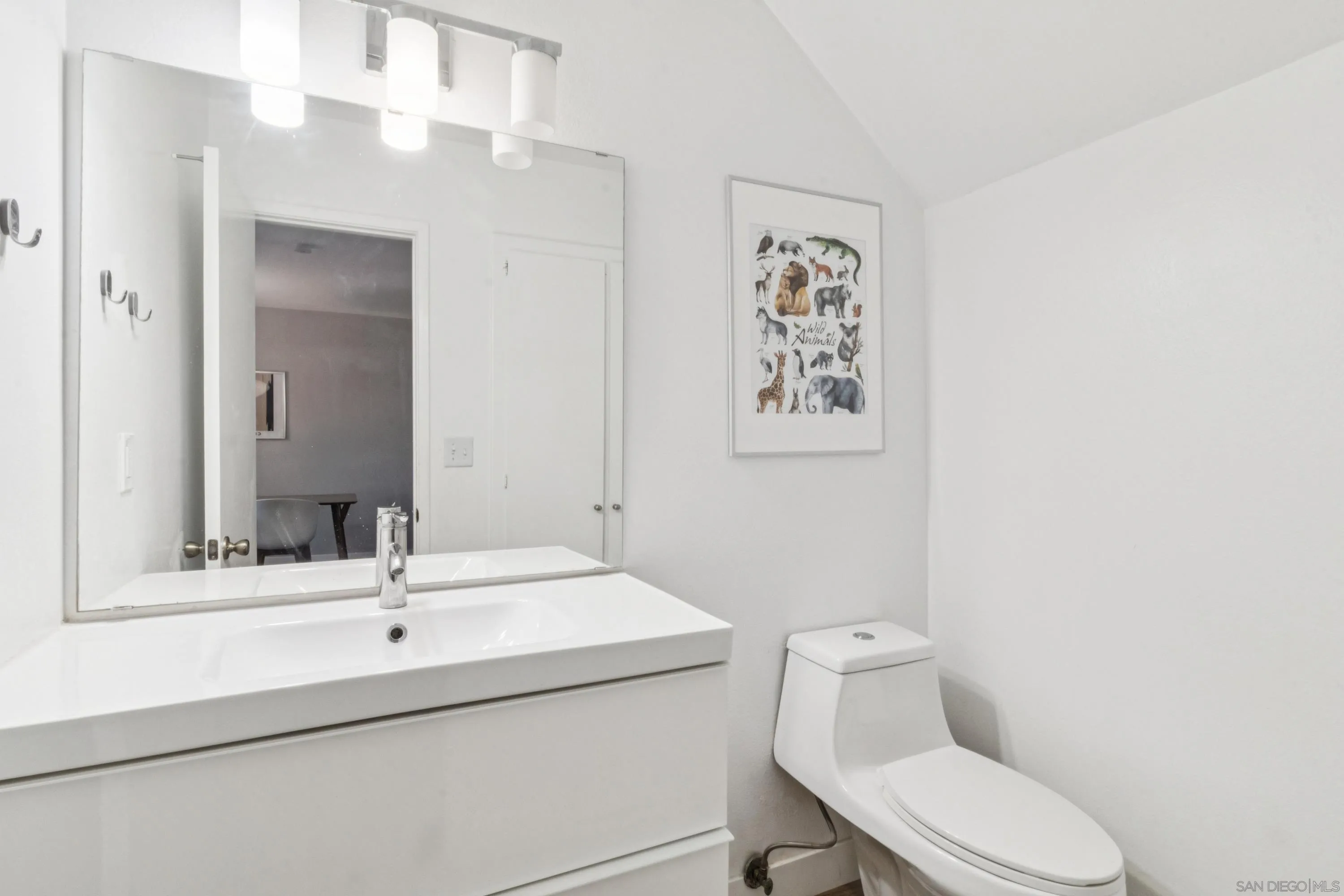 Photo #8: 260008347 Listing: Photo #8