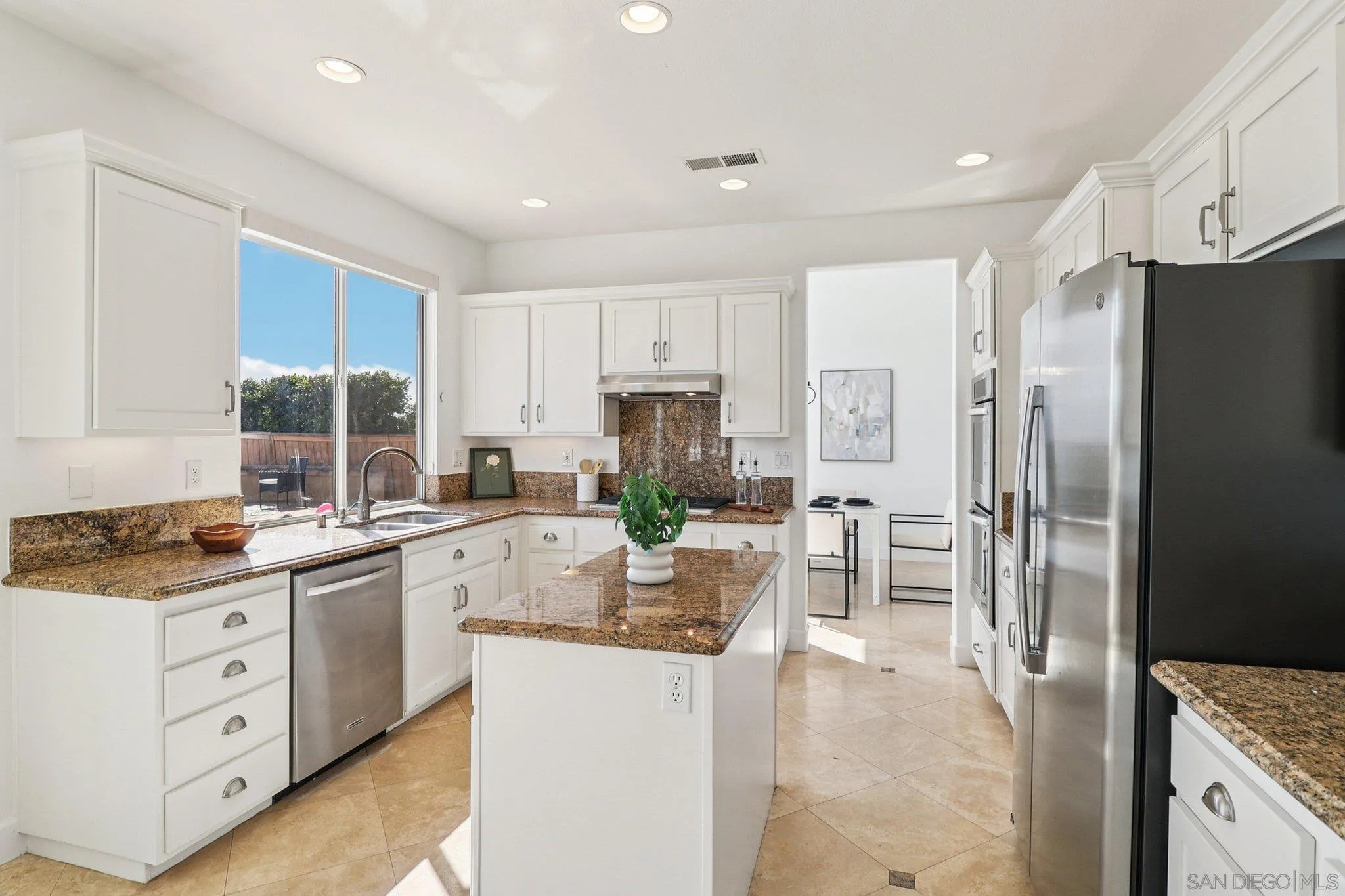 https://cdn.realtyfeed.com/cdn/127/260008350/02e5a03a602dfdc85d9db31b25ad6fe6.webp