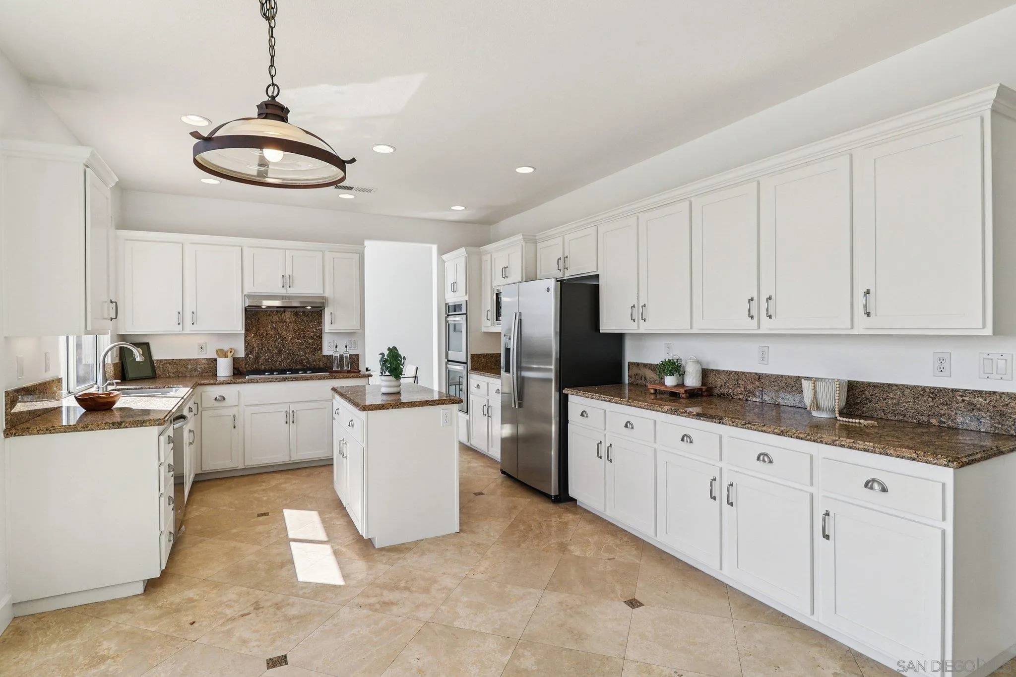 https://cdn.realtyfeed.com/cdn/127/260008350/b4244704494924a8ea5c42d8afc8b499.webp