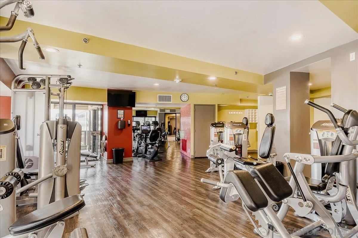 Photo #33: 260008351 Listing: Photo #33