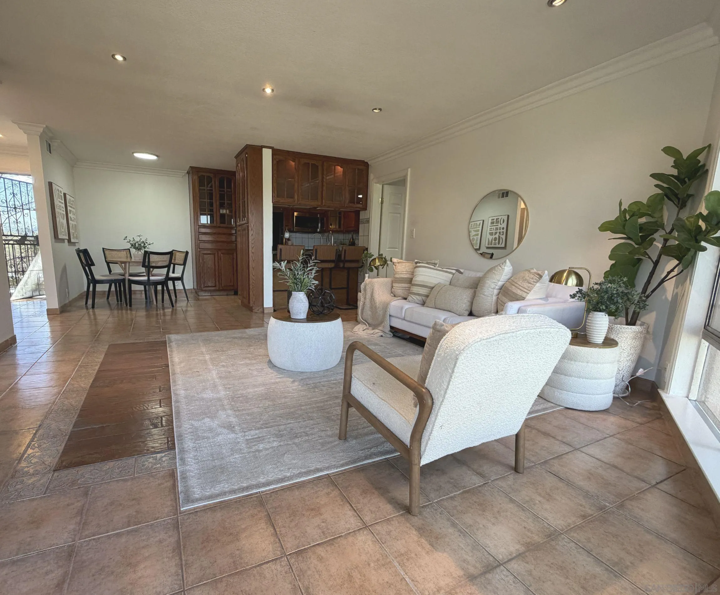 https://cdn.realtyfeed.com/cdn/127/260008355/48903a916fd3f41b920395d10b15cbe2.webp
