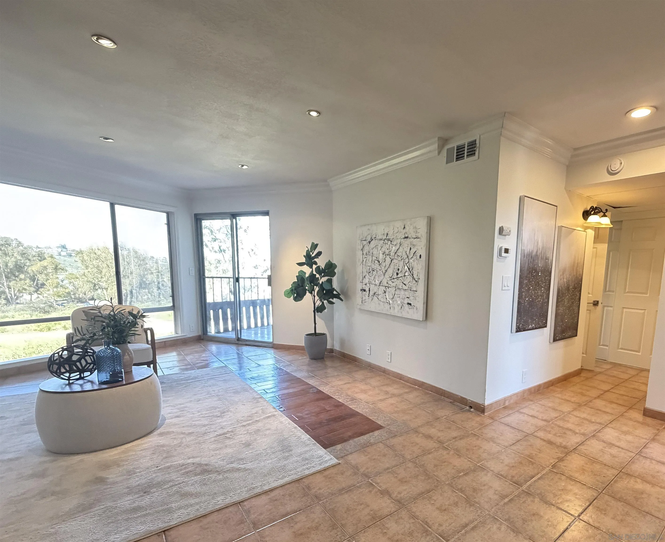 https://cdn.realtyfeed.com/cdn/127/260008355/9e00e0154ed3c74b088b1258a06efdbd.webp