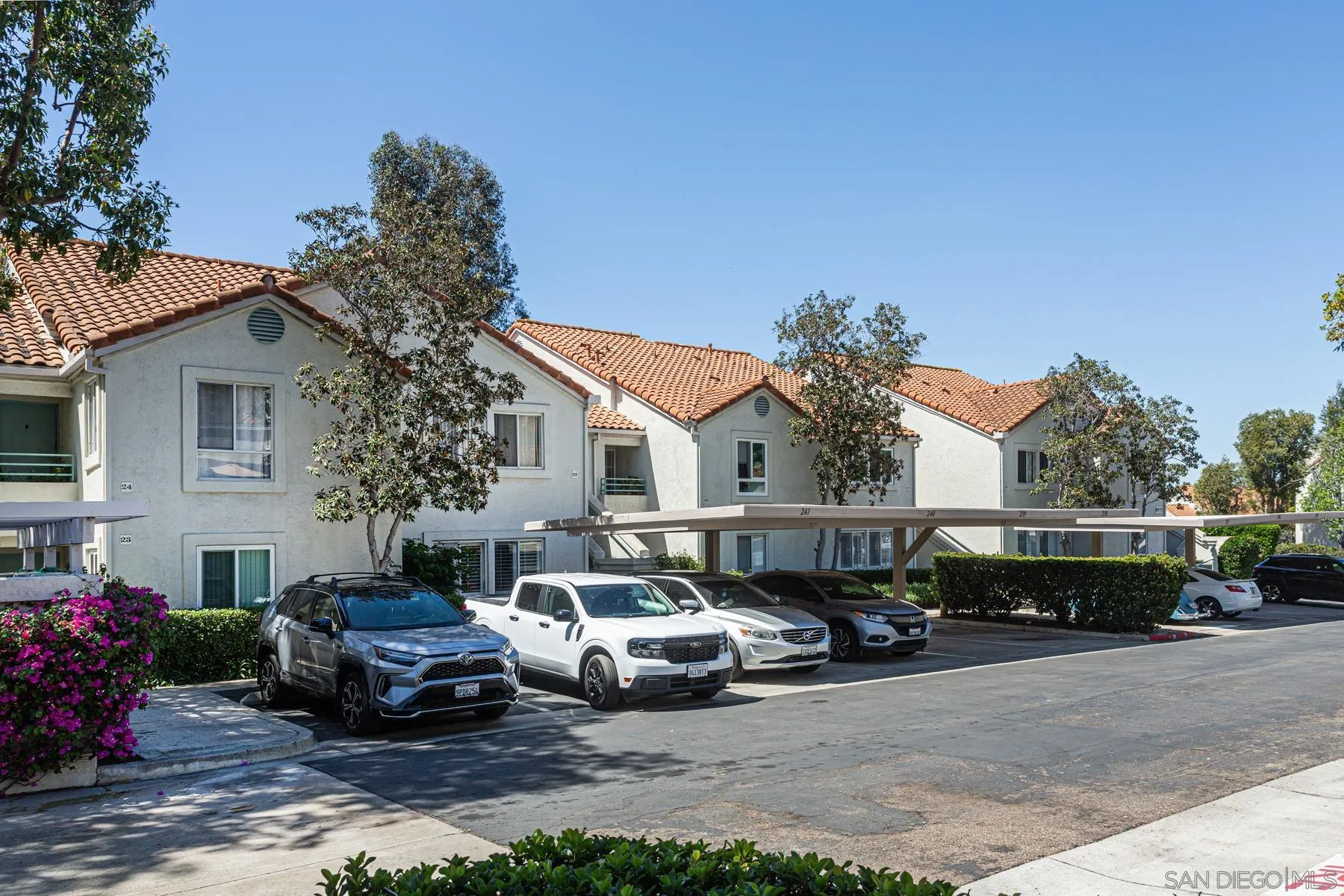 Photo #19: 260008356 Listing: Photo #19