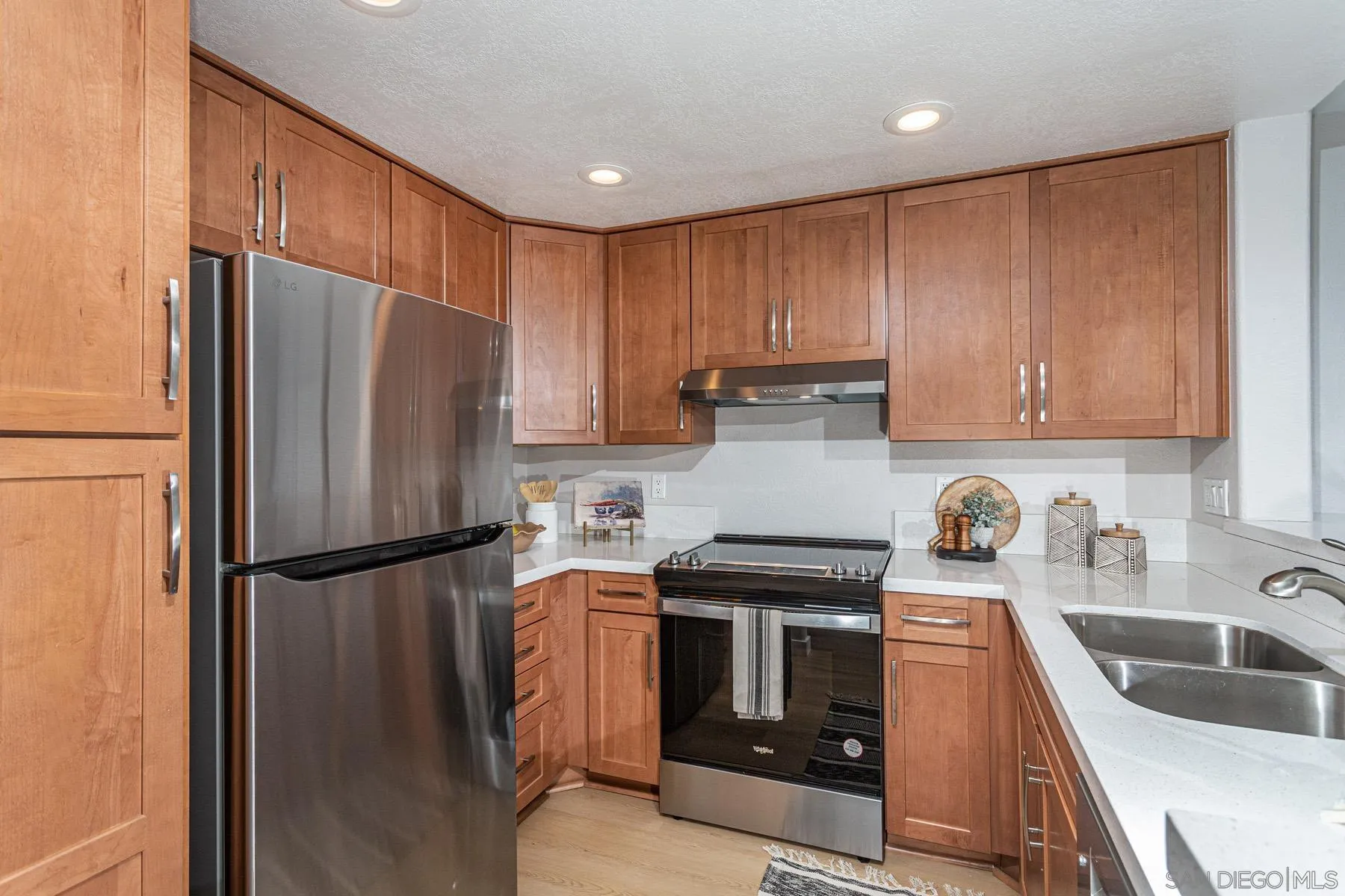 Photo #11: 260008356 Listing: Photo #11