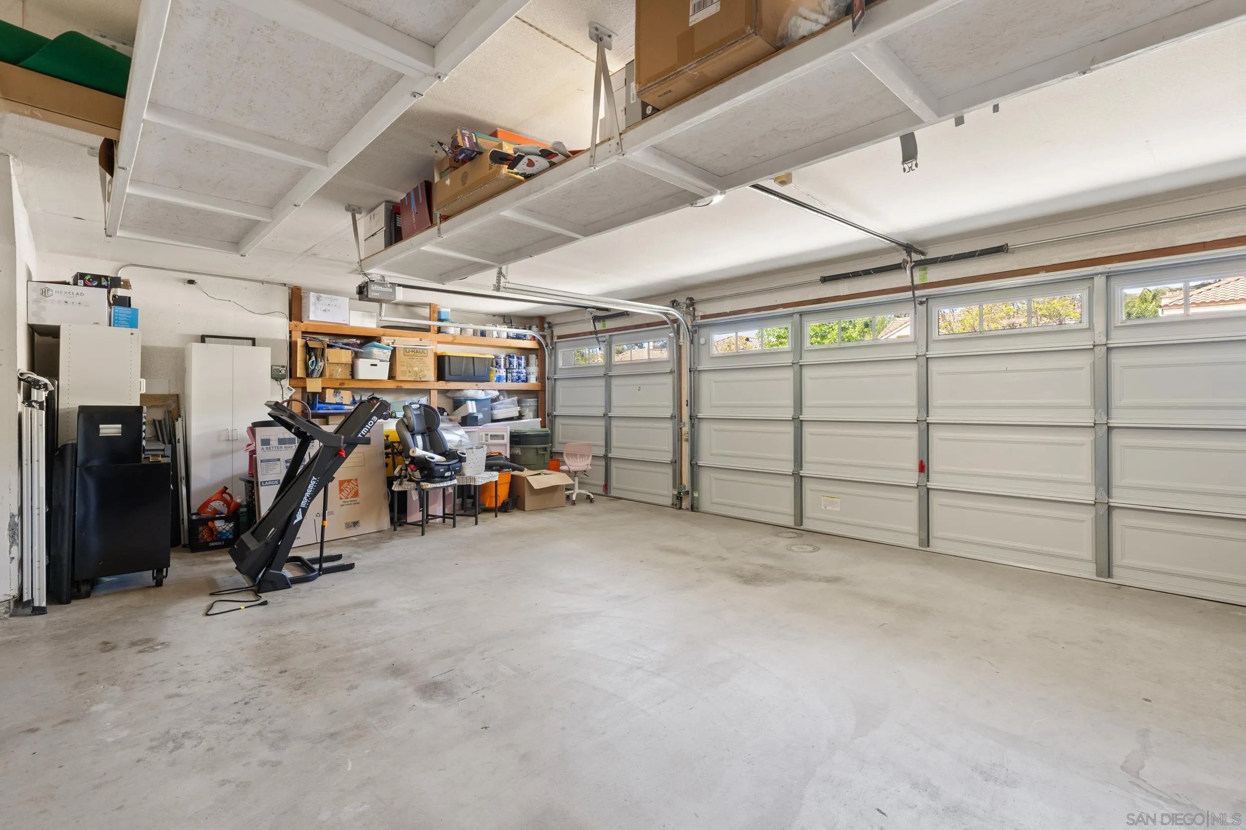 https://cdn.realtyfeed.com/cdn/127/260008360/21b1bafa00346ef1e50bf781ec9851c8.webp