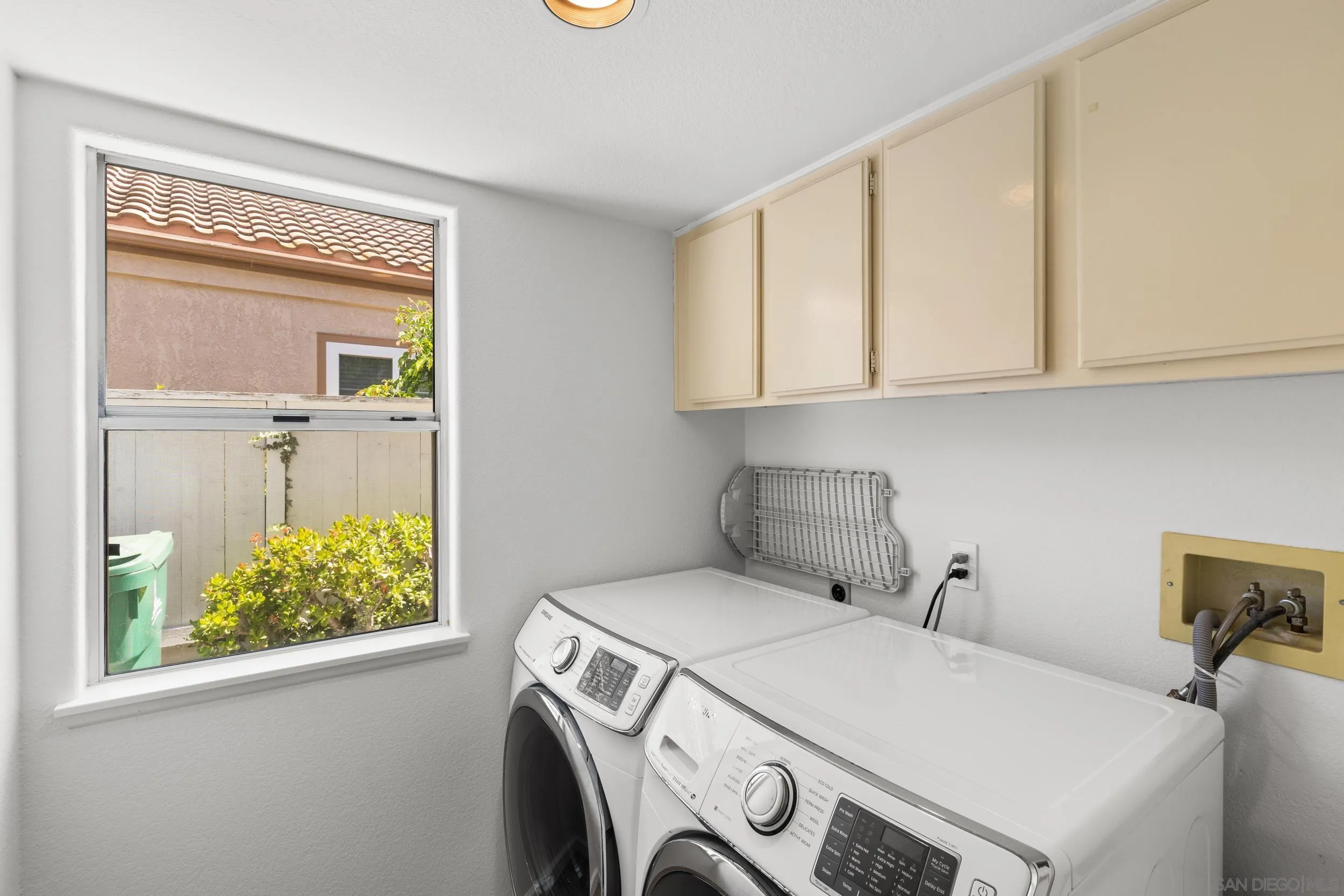 https://cdn.realtyfeed.com/cdn/127/260008360/bce9aa8807112783827651df1e7655f2.webp