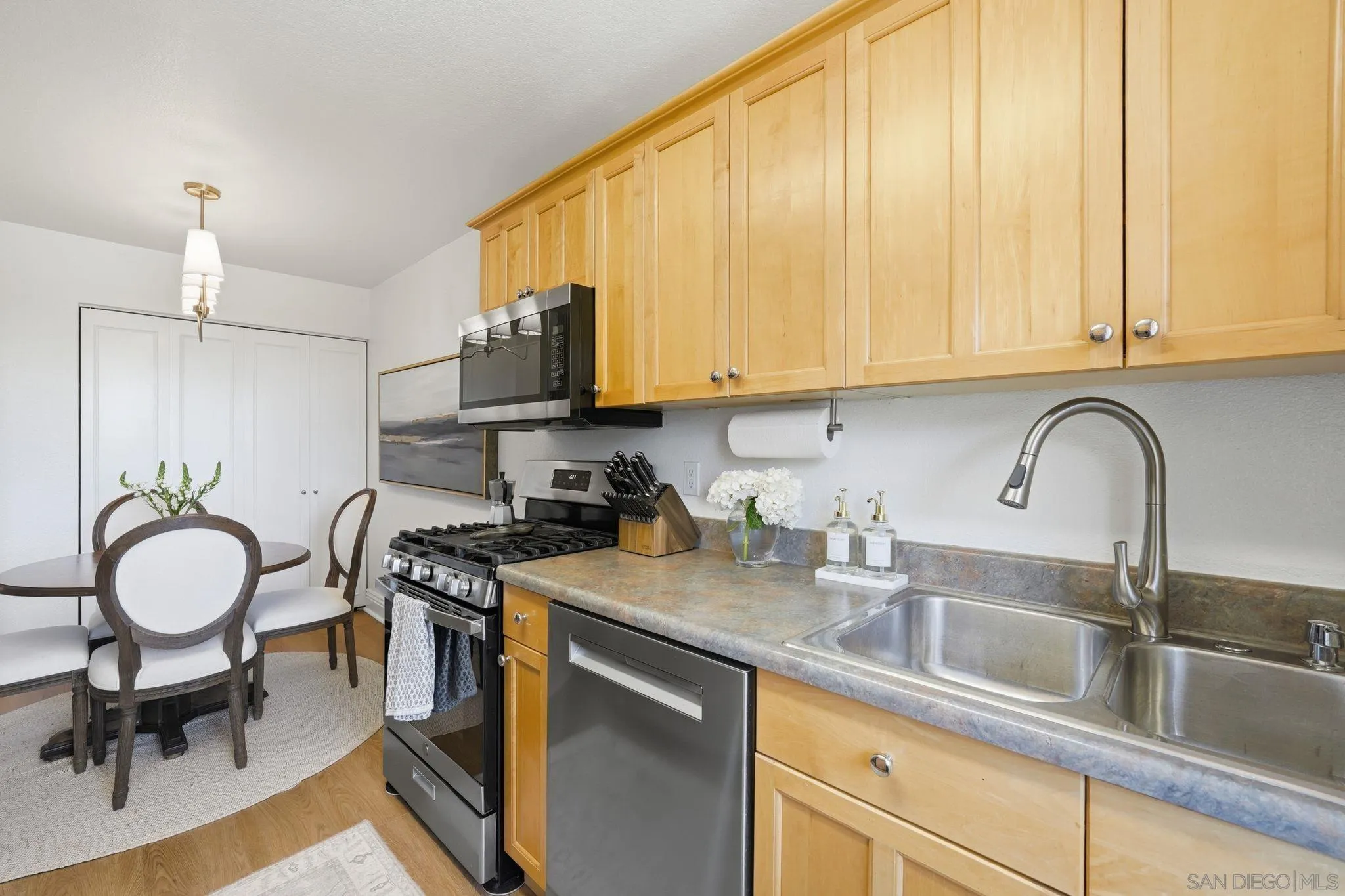 Photo #16: 260008361 Listing: Photo #16