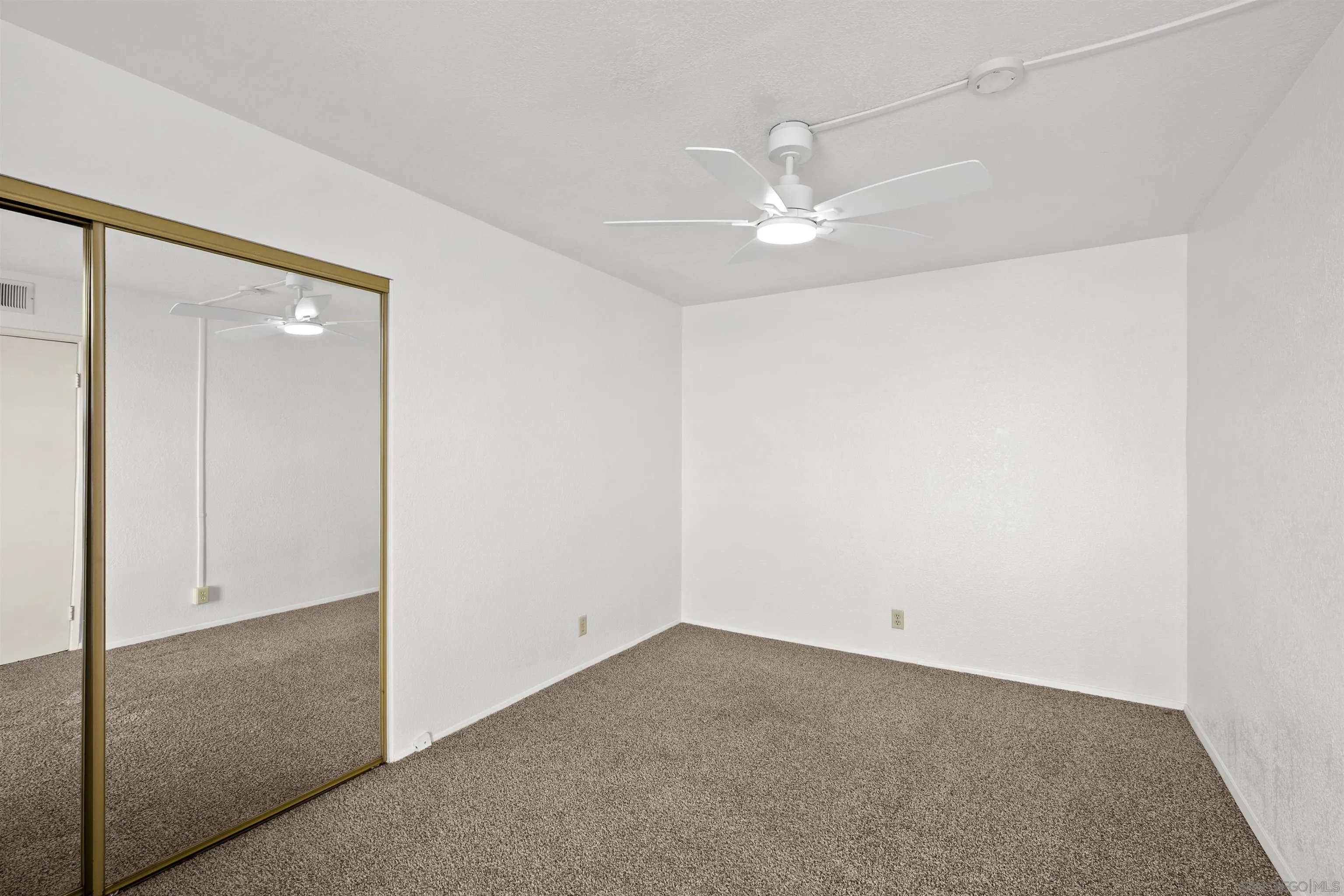 Photo #22: 260008364 Listing: Photo #22