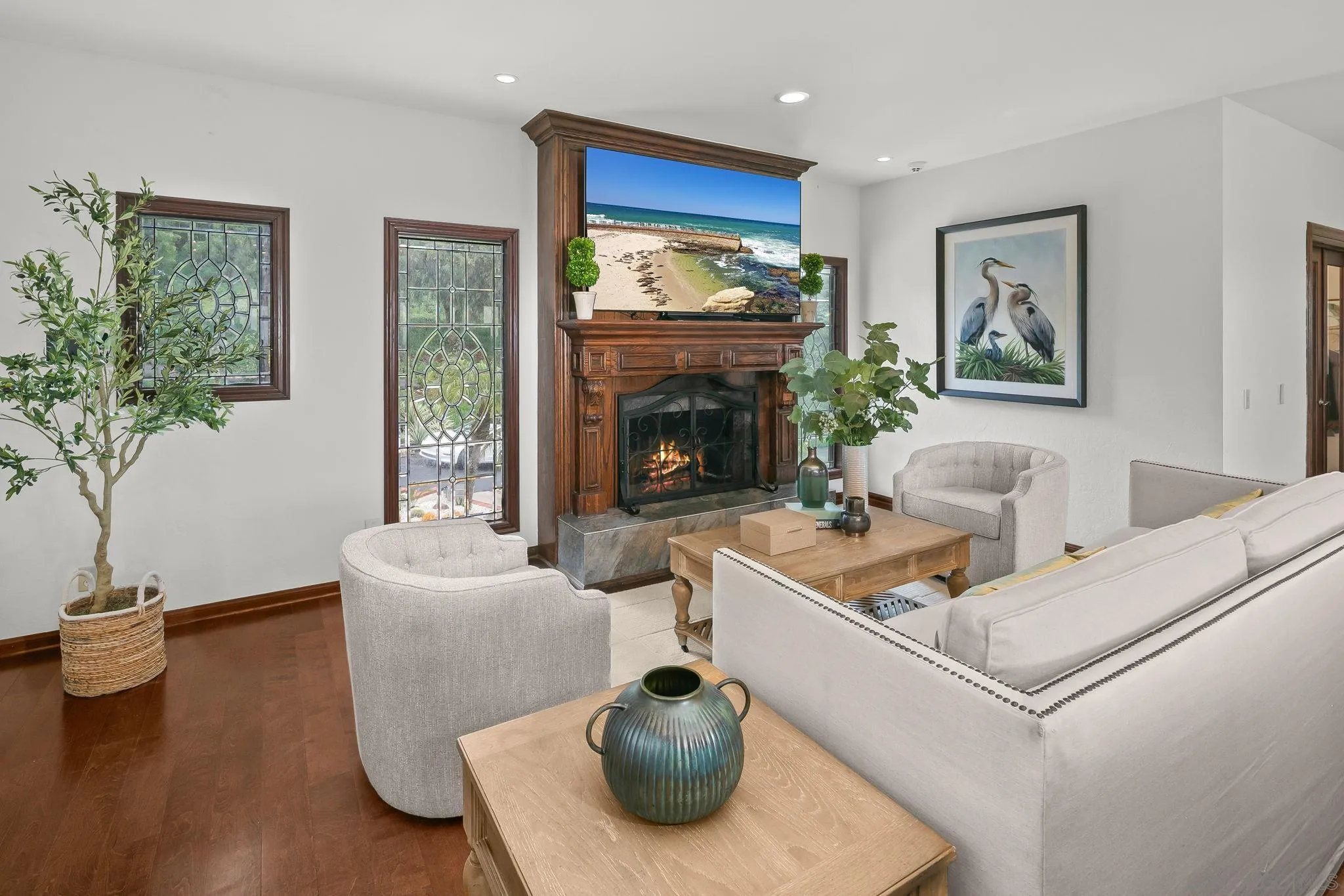 https://cdn.realtyfeed.com/cdn/127/260008365/38dc6bfe5424c62a20003d57a2617660.webp