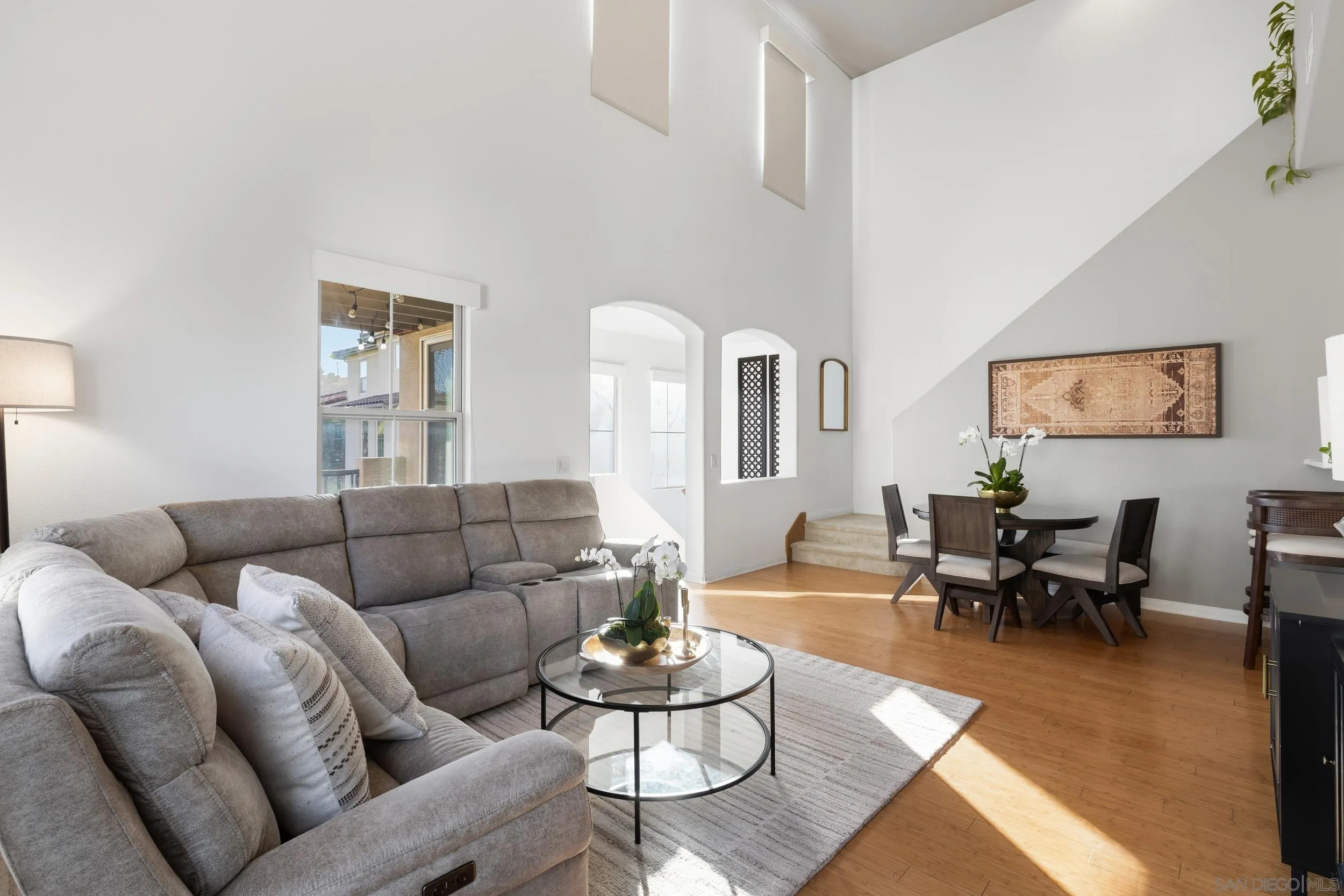 Photo #4: 260008366 Listing: Photo #4