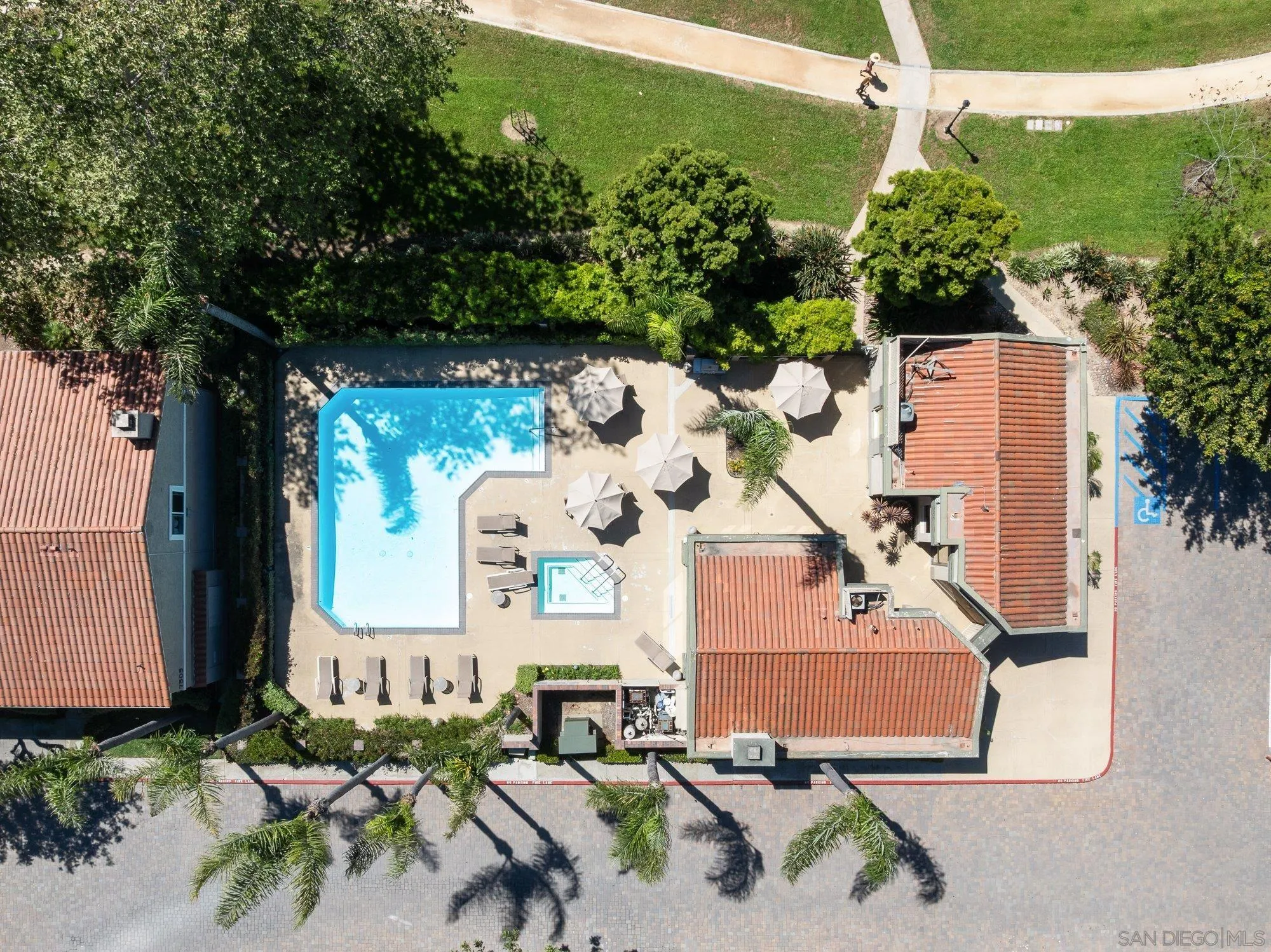 Photo #8: 260008370 Listing: Photo #8