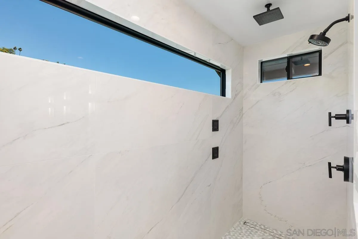 https://cdn.realtyfeed.com/cdn/127/260008371/4eb44aa4ee272b661e49083f0acebf69.webp