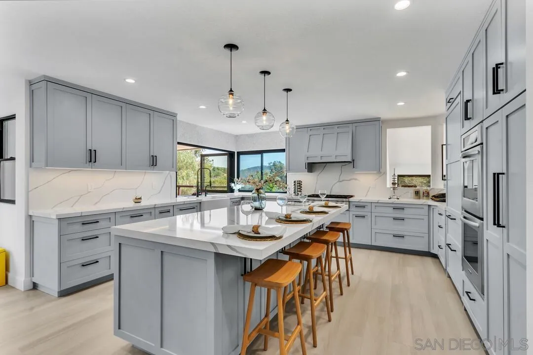 https://cdn.realtyfeed.com/cdn/127/260008371/51d6cee24cd92428765968f1fb0fe4d4.webp