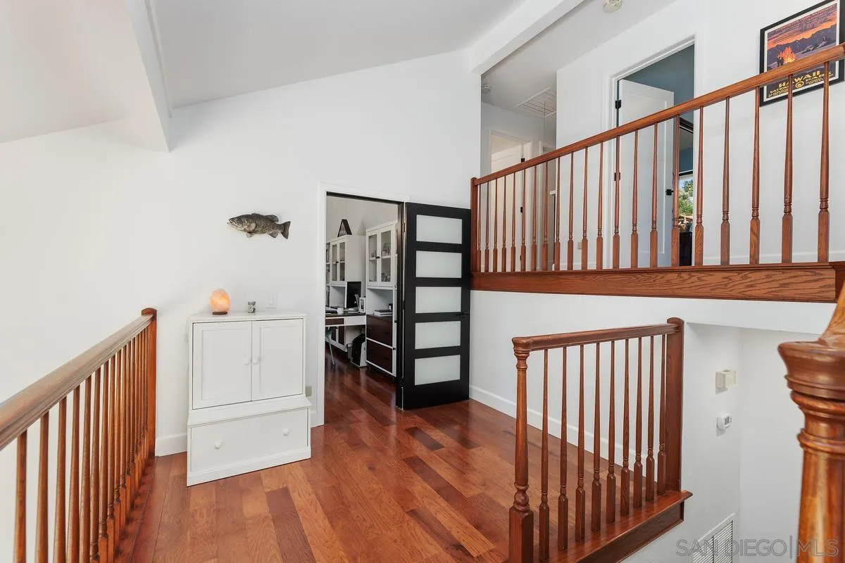 https://cdn.realtyfeed.com/cdn/127/260008371/a10506f9337259acdd7559d1376eb57f.webp
