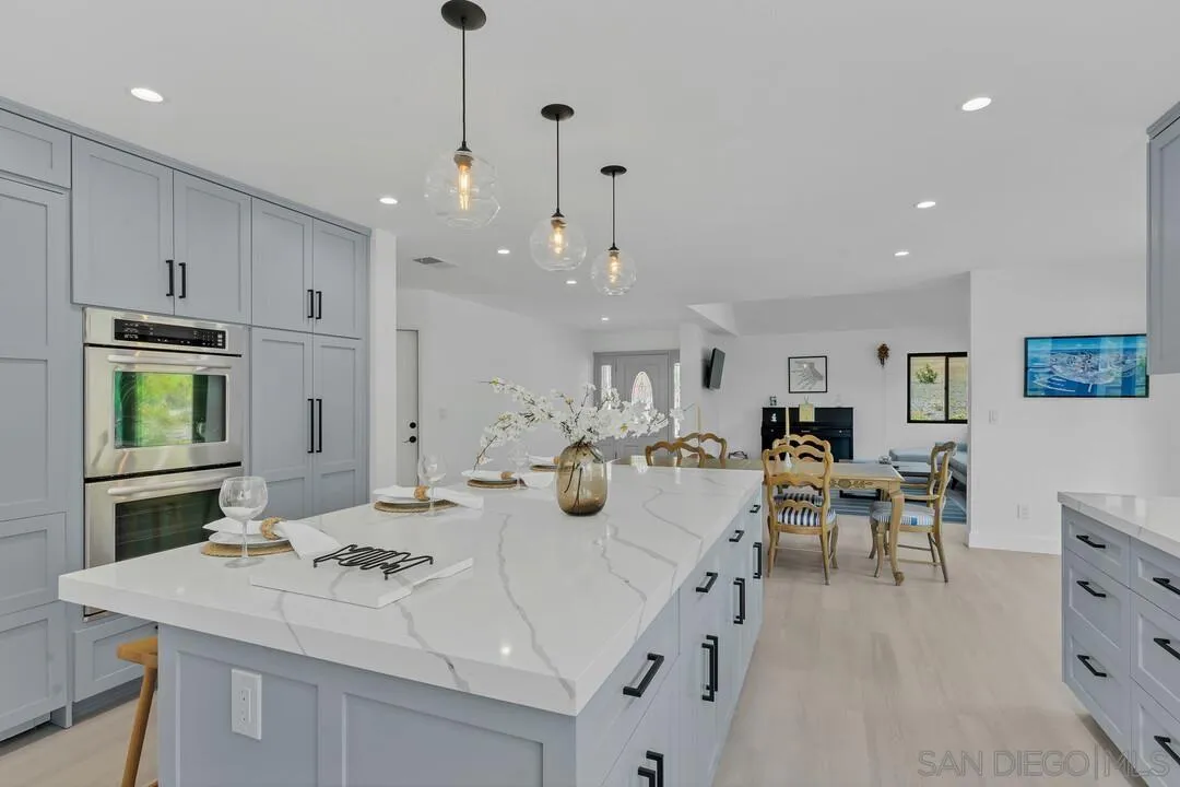 https://cdn.realtyfeed.com/cdn/127/260008371/f0c933b16b2abcb9a6178fa4be8a81f7.webp
