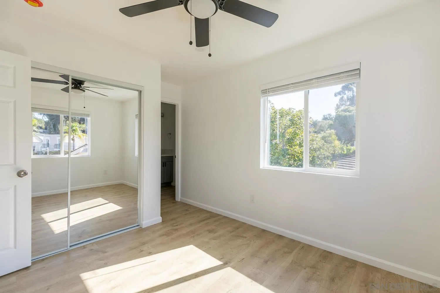 https://cdn.realtyfeed.com/cdn/127/260008372/de1eb5d1d22f7d988b76069d26e7f772.webp
