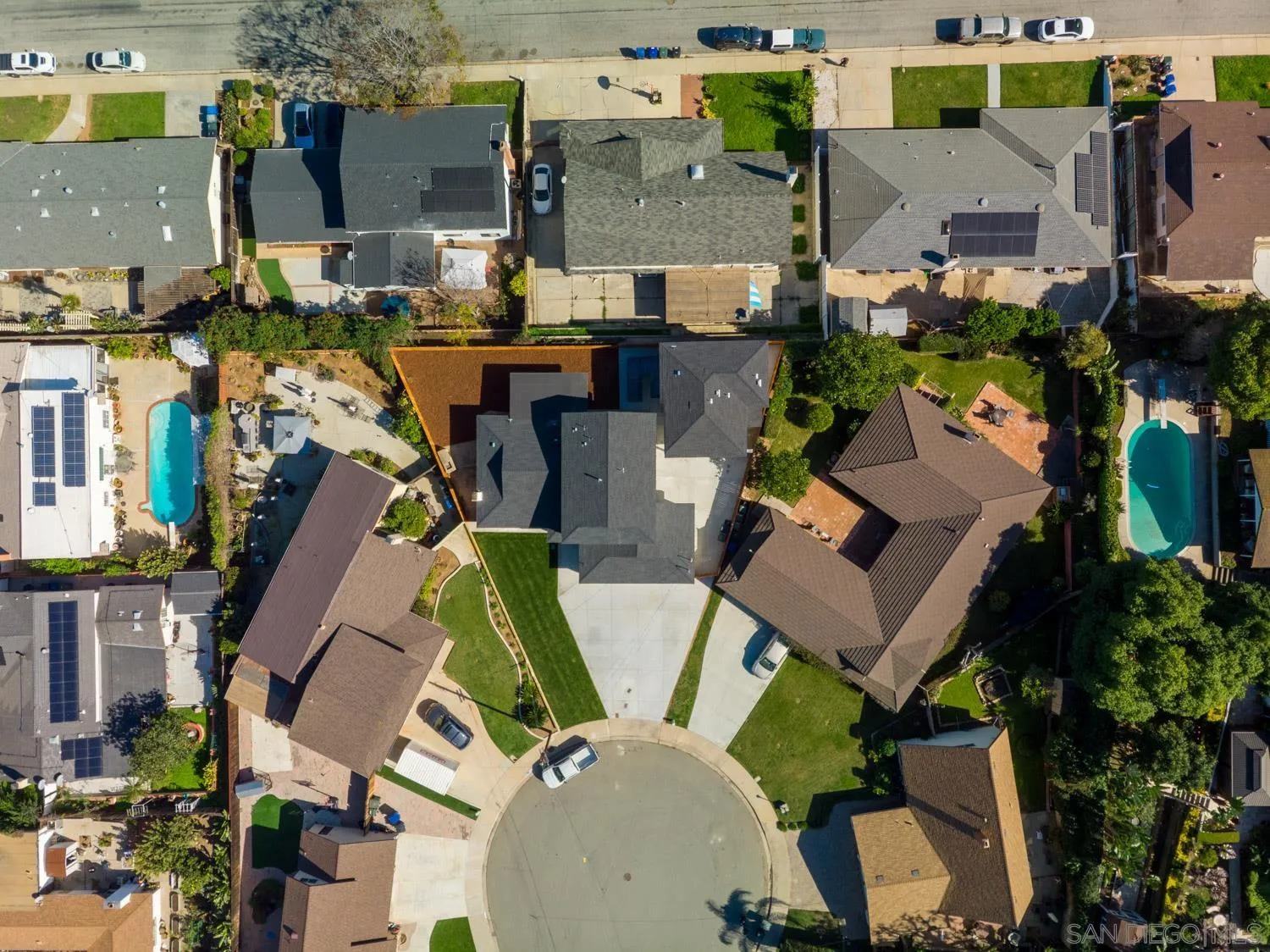 https://cdn.realtyfeed.com/cdn/127/260008372/ed8e5852ac8e6af858ee482a5c09d576.webp