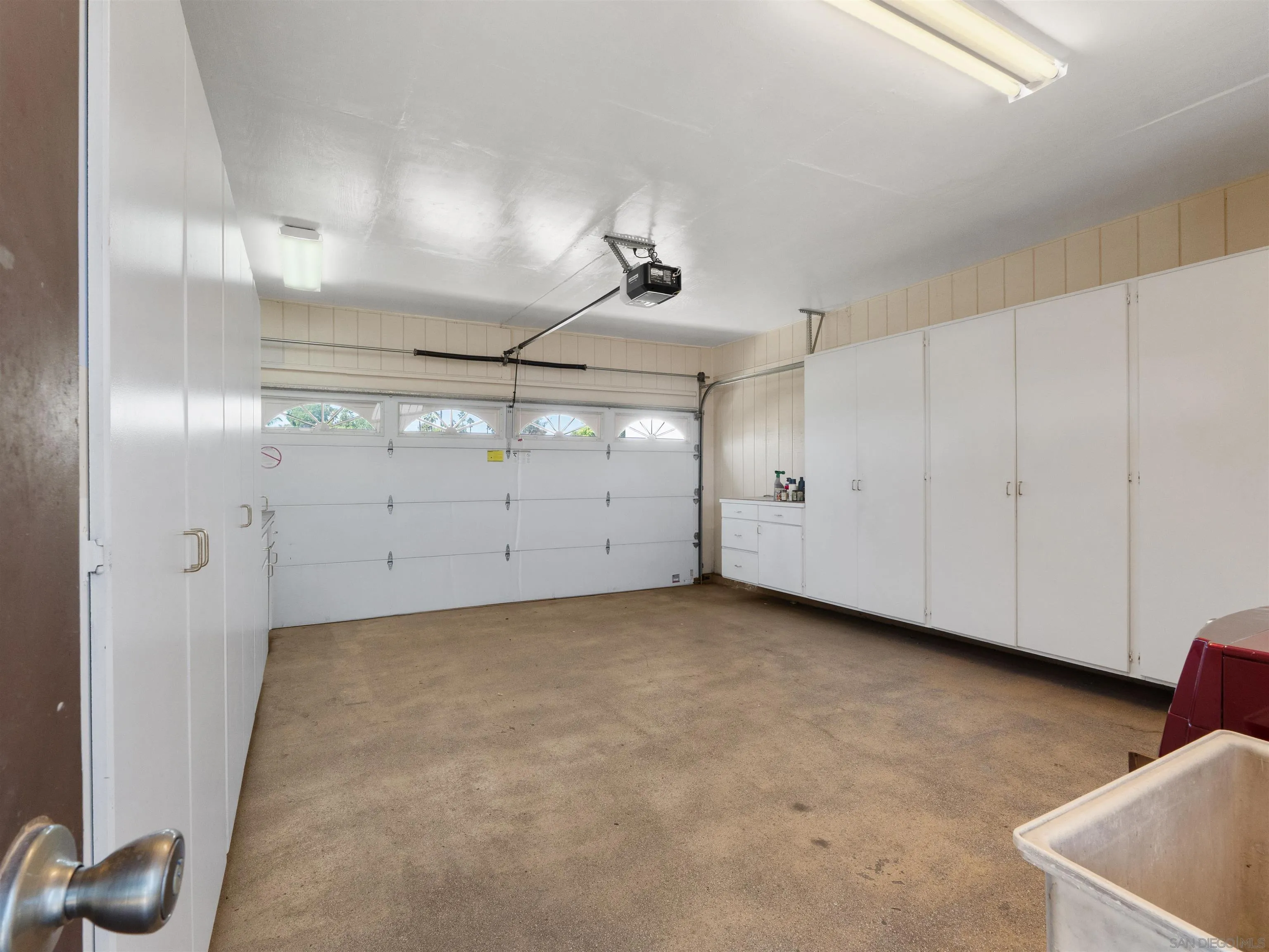 https://cdn.realtyfeed.com/cdn/127/260008380/22680e35f0922ddebe3545dffa82282c.webp