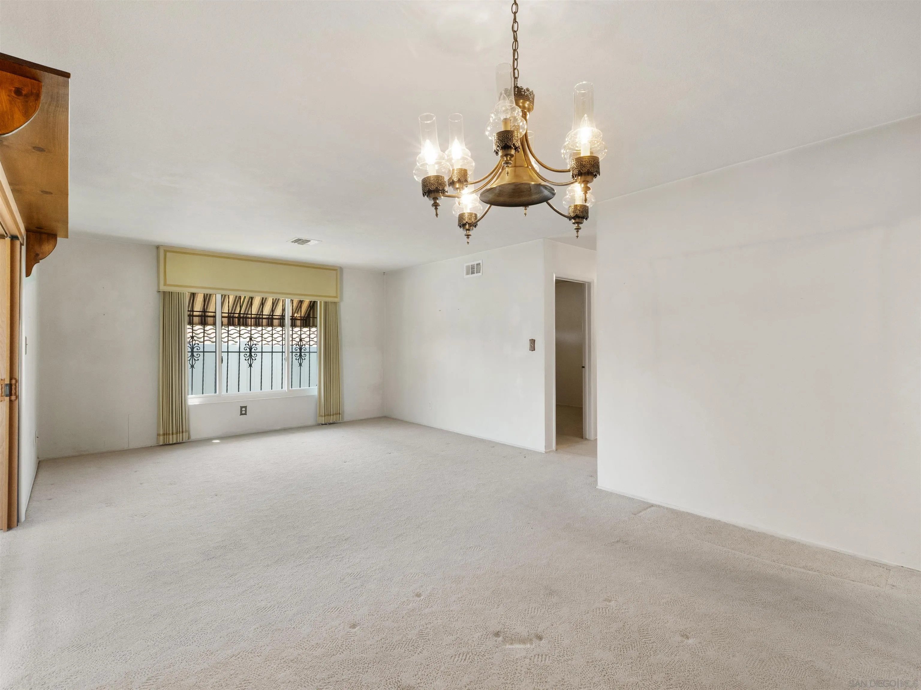 https://cdn.realtyfeed.com/cdn/127/260008380/92e9077b4269f500e1e997a417284751.webp