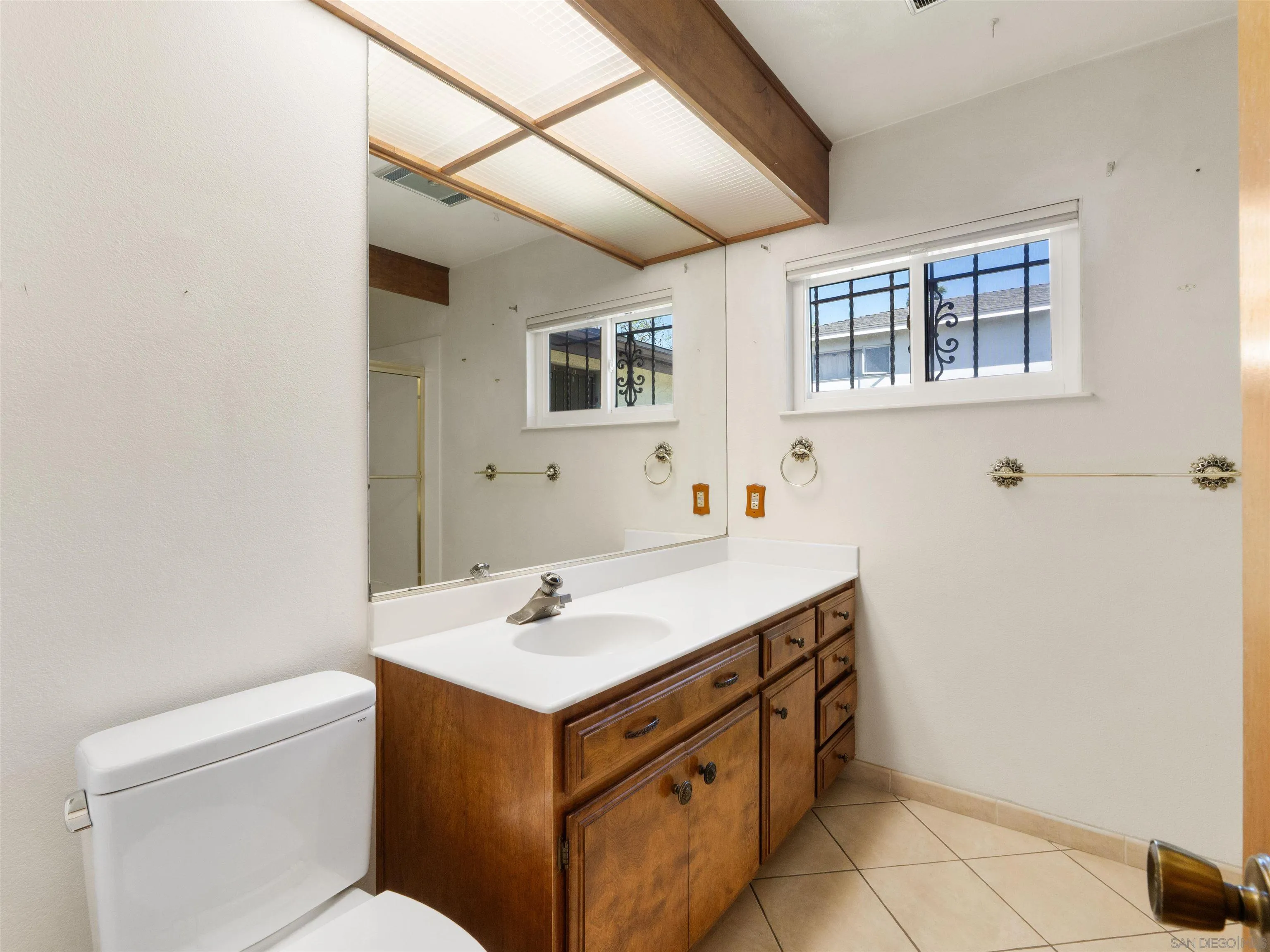 https://cdn.realtyfeed.com/cdn/127/260008380/ad546a41c25e5a4b9e8beb4865968fc6.webp