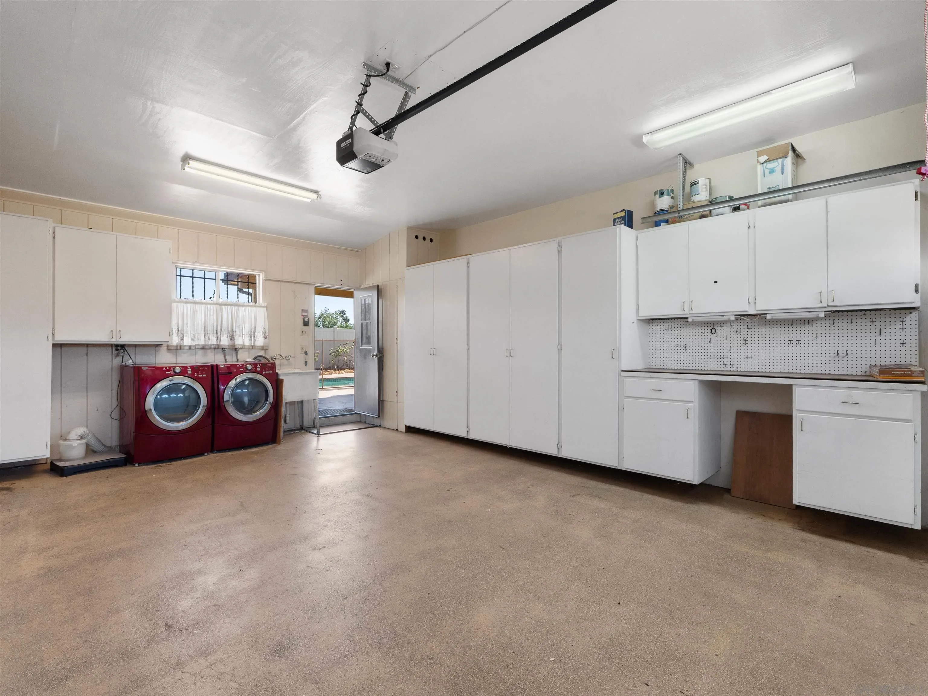 https://cdn.realtyfeed.com/cdn/127/260008380/dff6907c7d4e013a6de560c5fcb18d47.webp