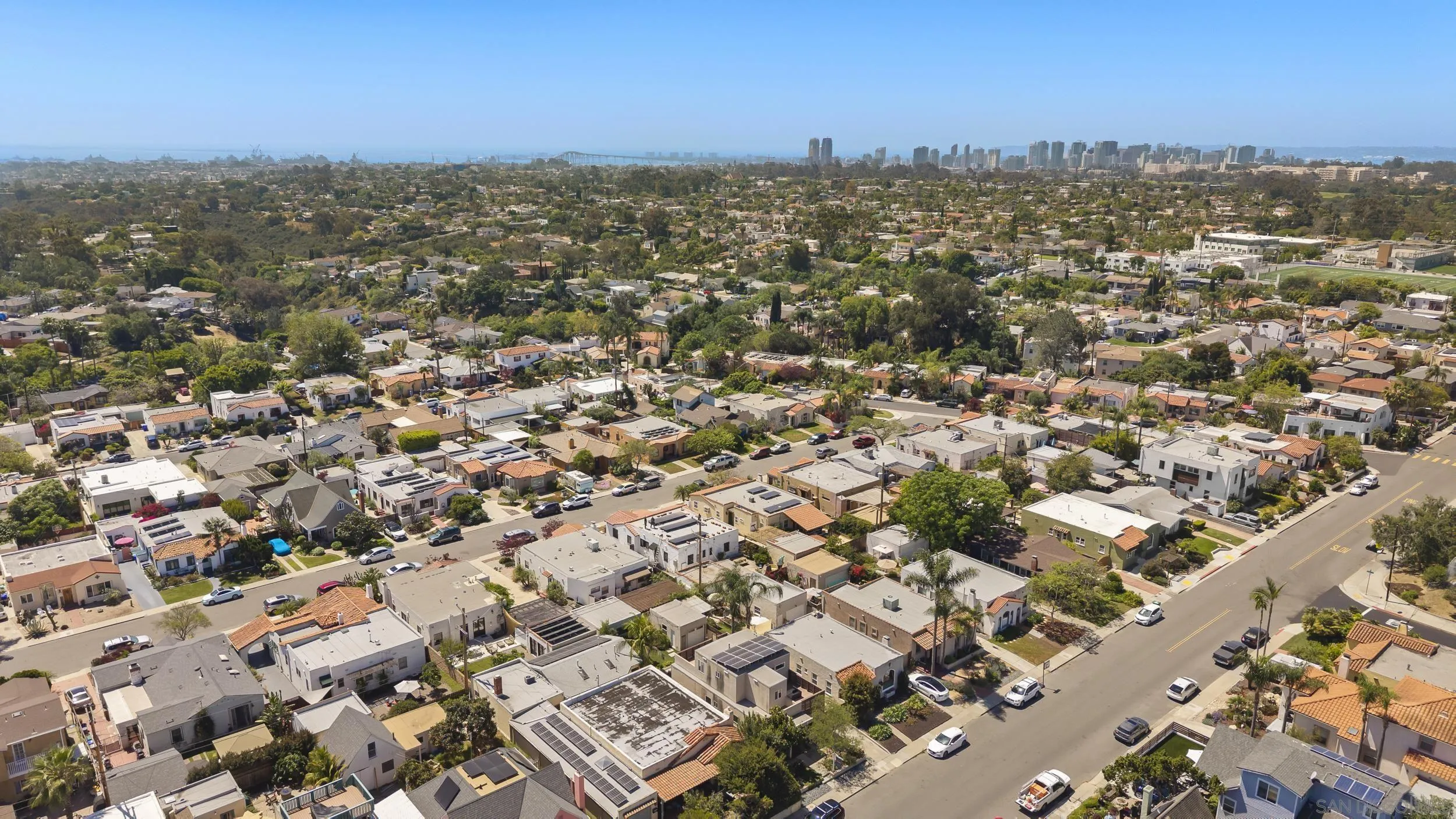 https://cdn.realtyfeed.com/cdn/127/260008381/2a5415a811dc932dcba0aff2acb138a8.webp