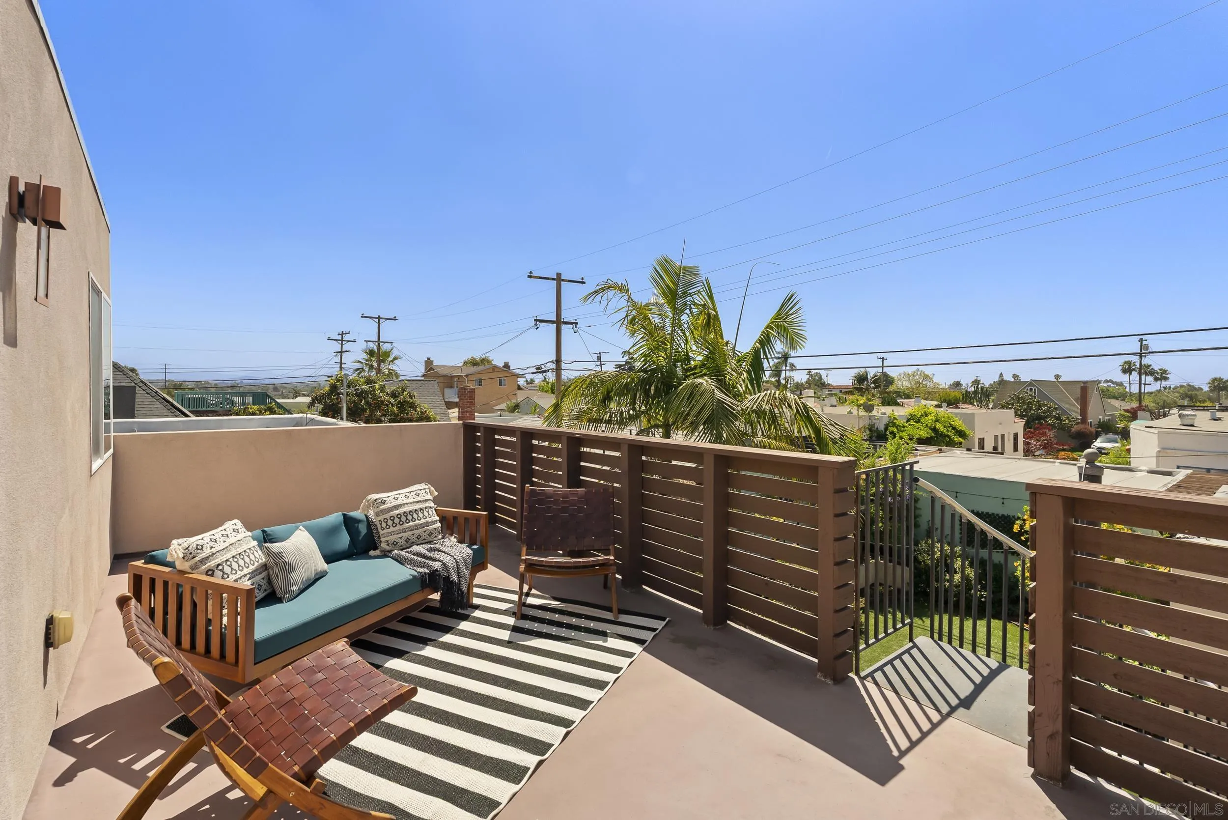 https://cdn.realtyfeed.com/cdn/127/260008381/866b2a9af64b48197786135333f40326.webp