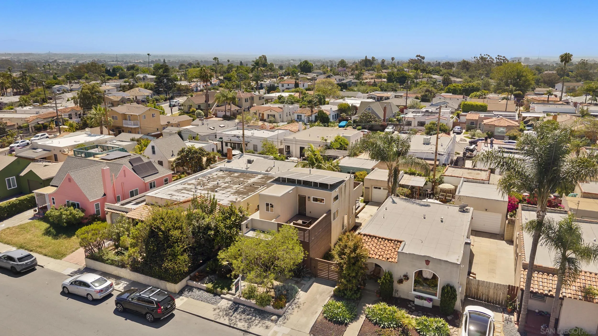 https://cdn.realtyfeed.com/cdn/127/260008381/f84fc03aa93da1b59993386dab59f9a6.webp