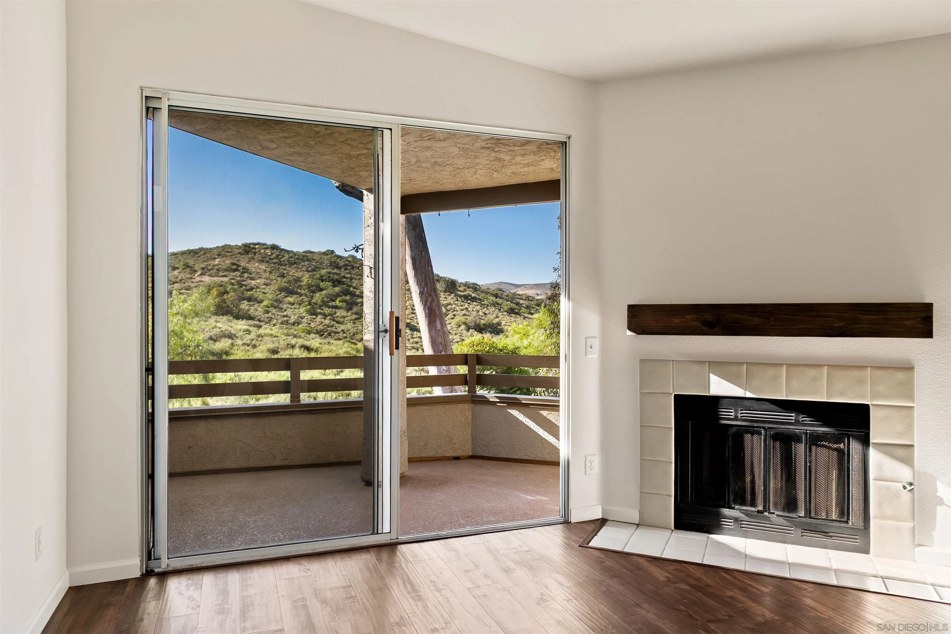 https://cdn.realtyfeed.com/cdn/127/260008384/1f65ee12278d0f16860e952e7a2ead95.webp