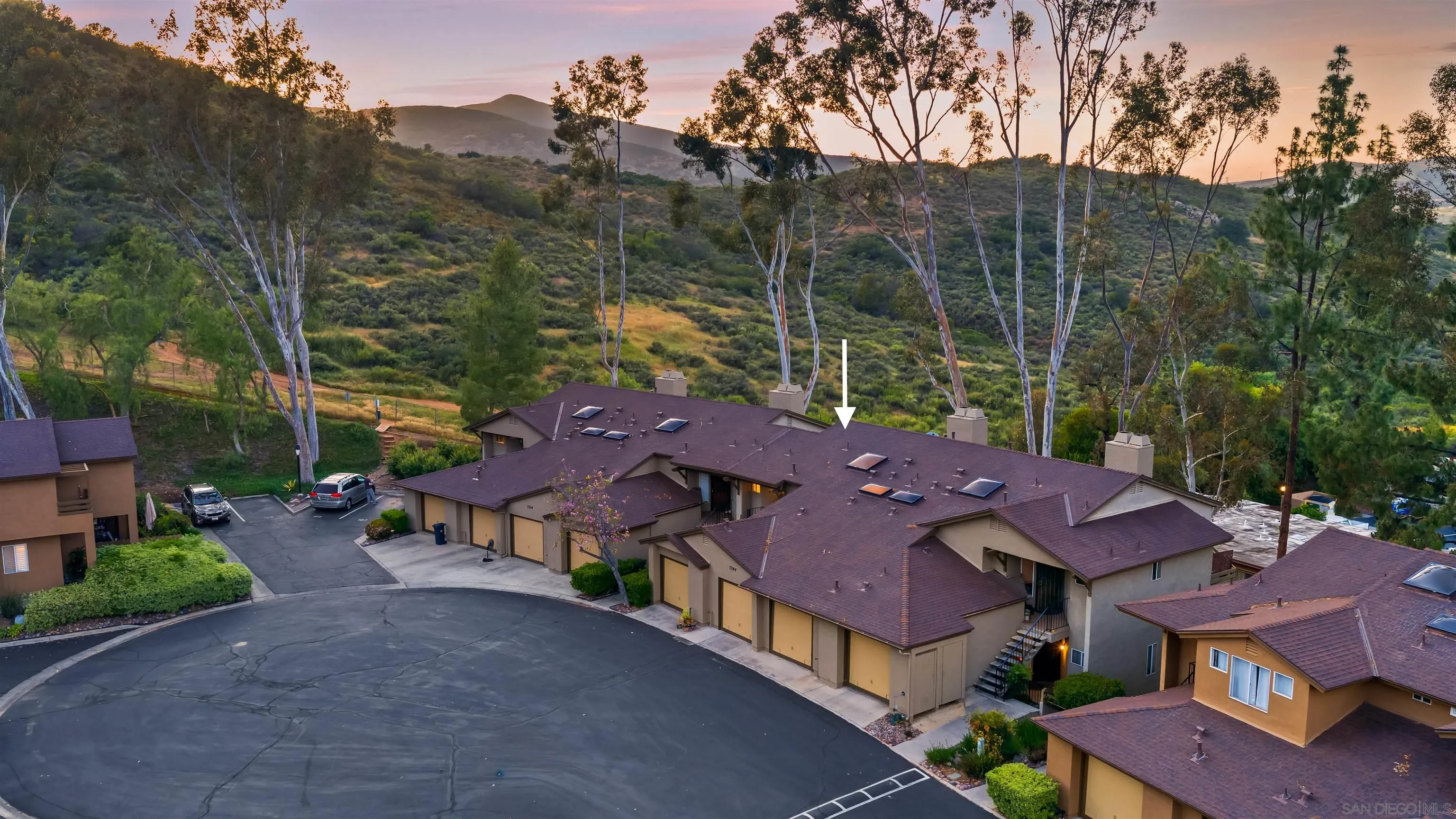 https://cdn.realtyfeed.com/cdn/127/260008384/f0089bde368ff77be921fc8600f0c067.webp
